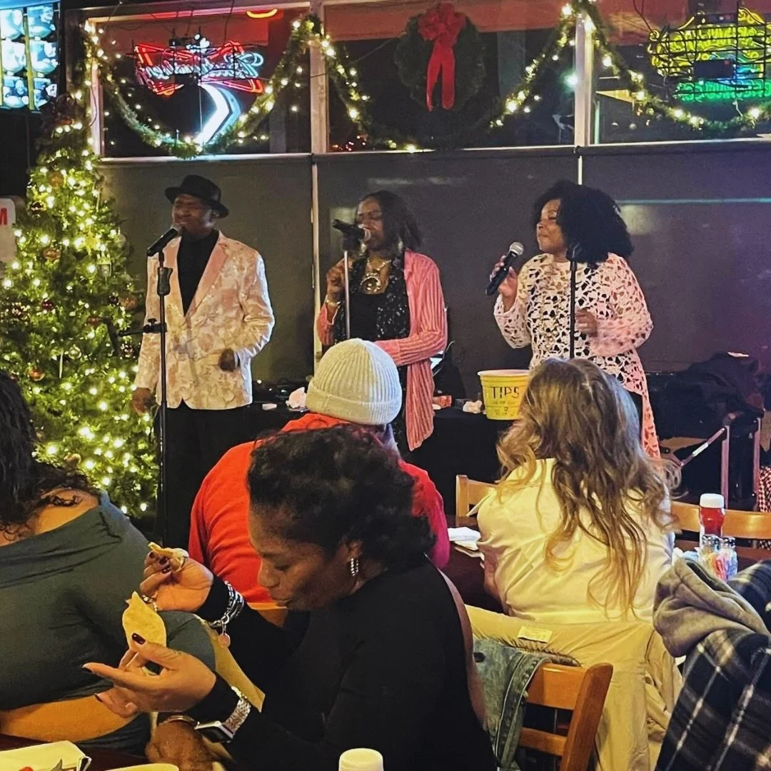 Saturday at The Tavern &mdash; @stevecofieldandsweet LIVE TONIGHT 7-11pm🕺Stop in for an awesome show &amp; weekend chef specials! #happysaturday #weekendvibes #chefspecials #motownfunk #saturdaynight #holidayhappenings #extonpa #chescobuzz #liveente