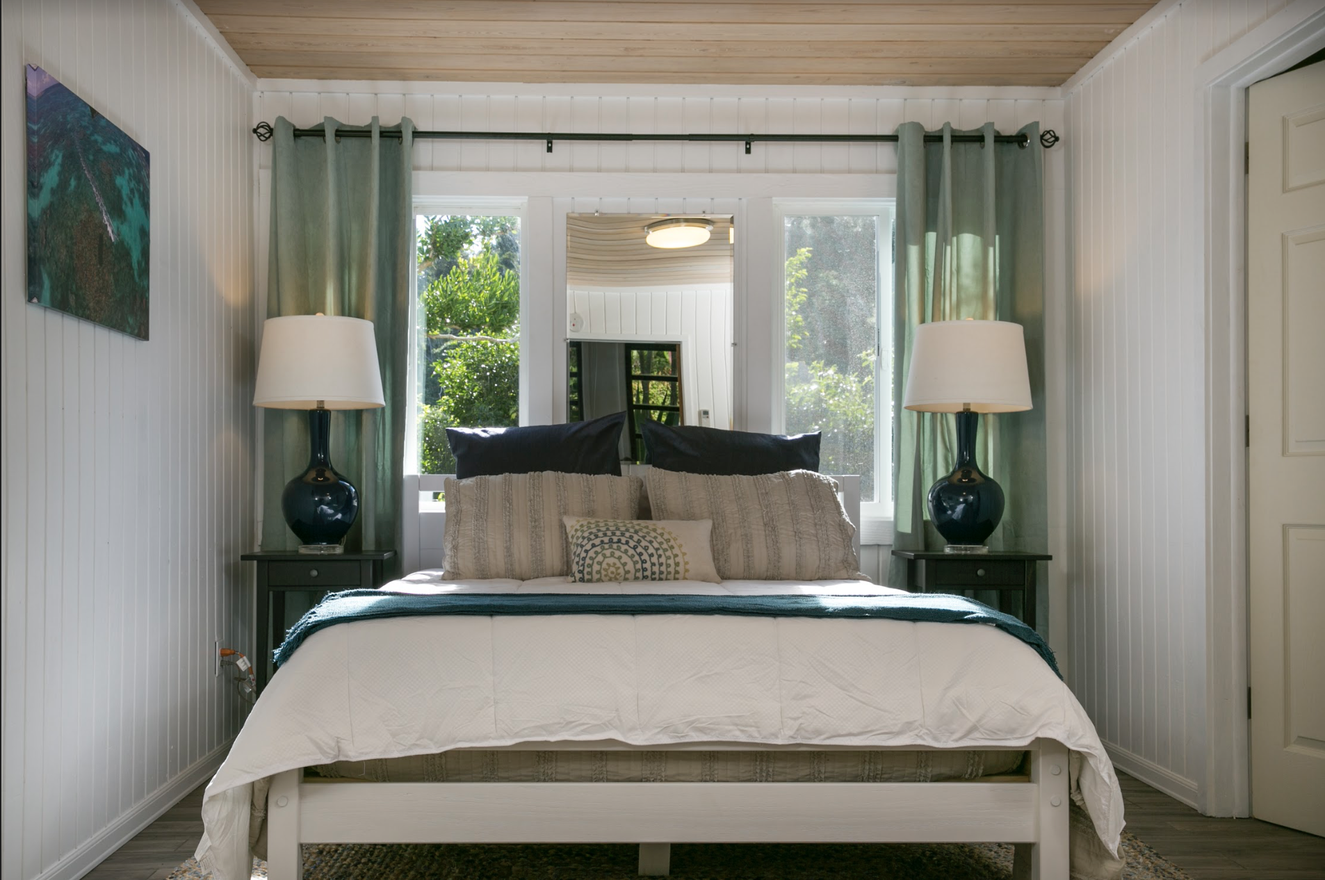 Queen Bedroom