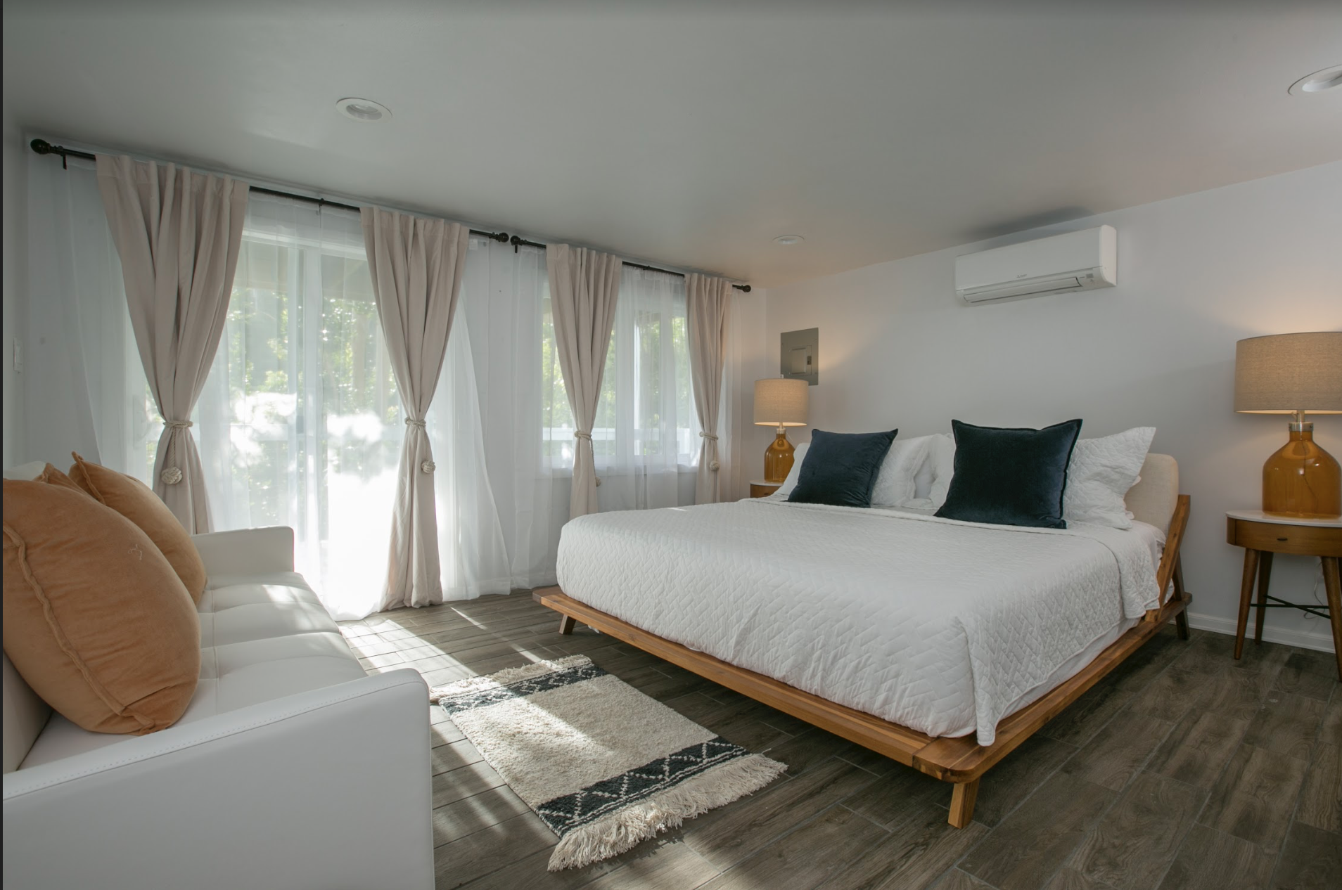 King Bedroom 1