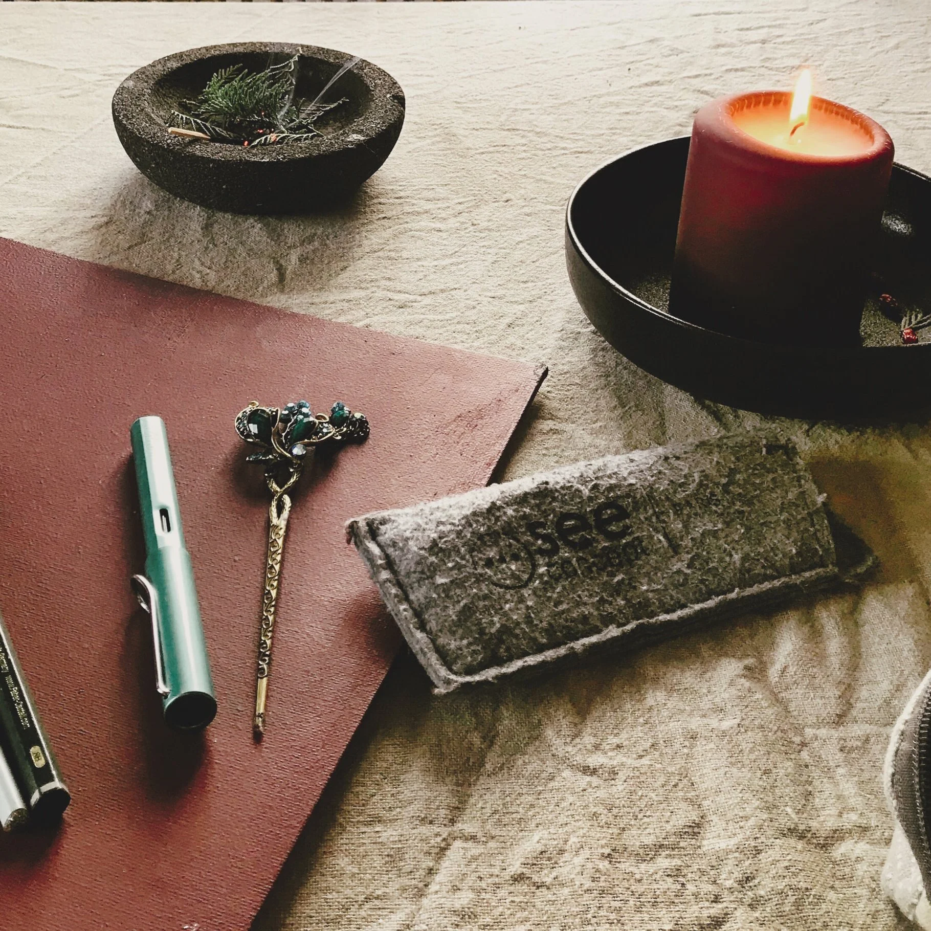 Schreiben mit Tinte und Feuer