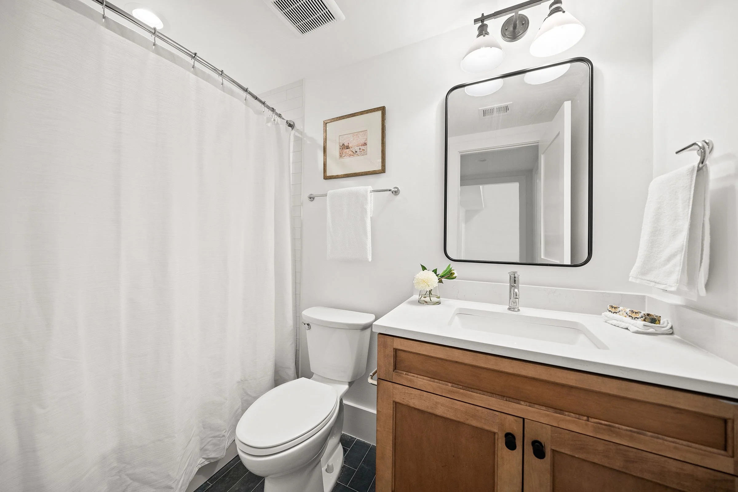 600-29th-rd-s-basement-bath.jpg