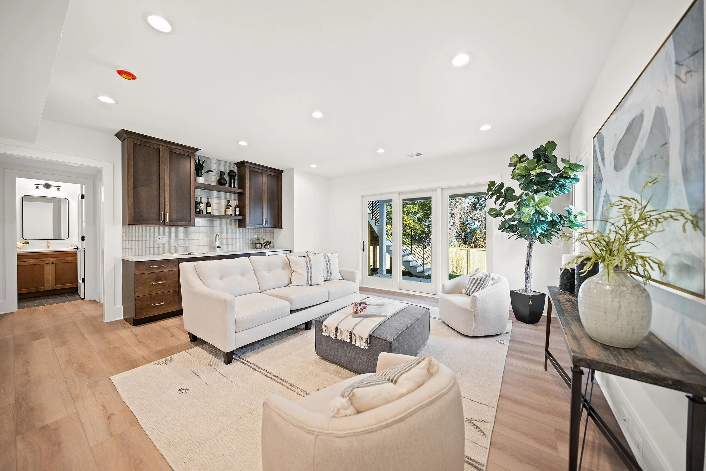 600-29th-rd-s-basement-entertainment-area.jpg