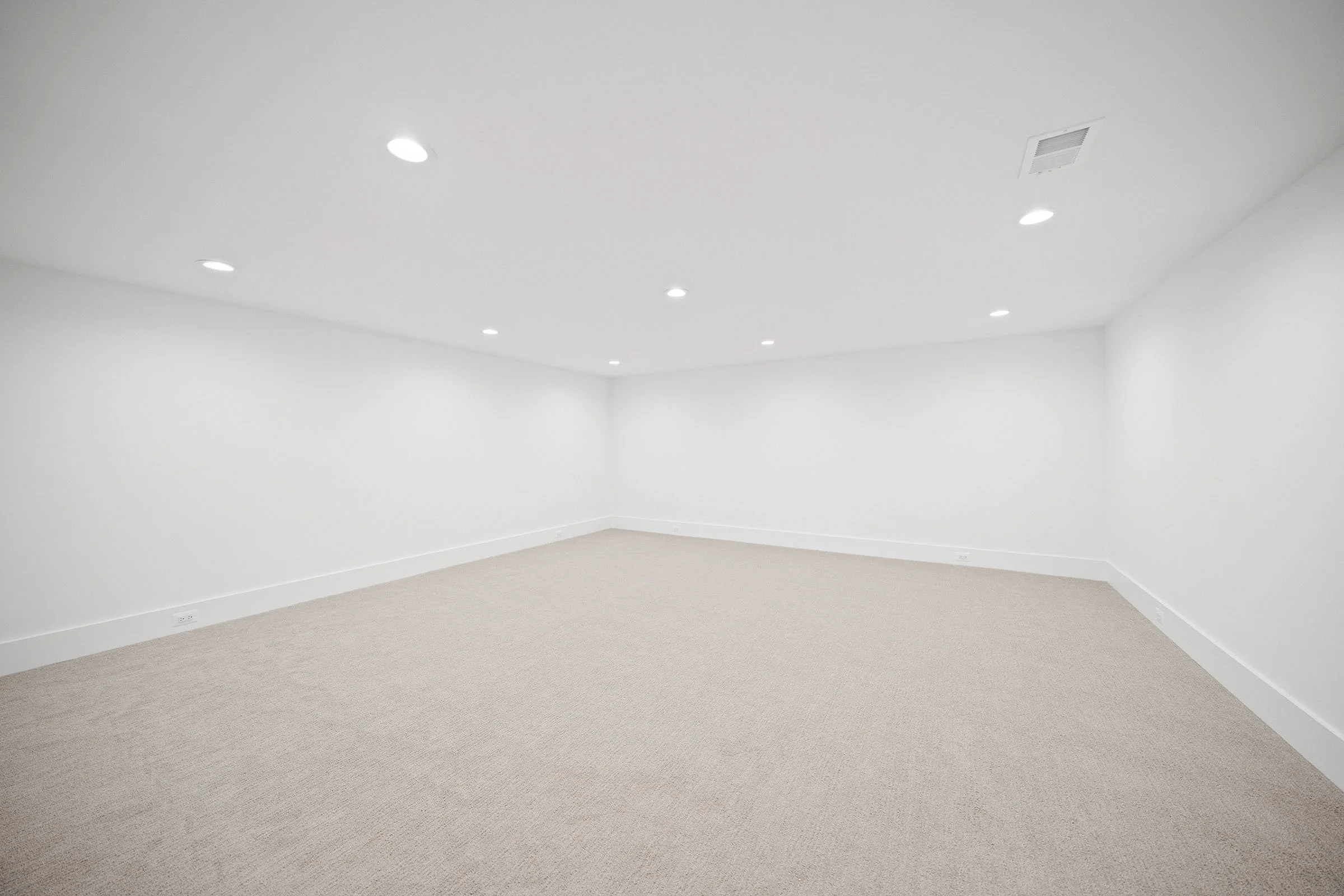 600-29th-rd-s-basement-rec-room-1.jpg