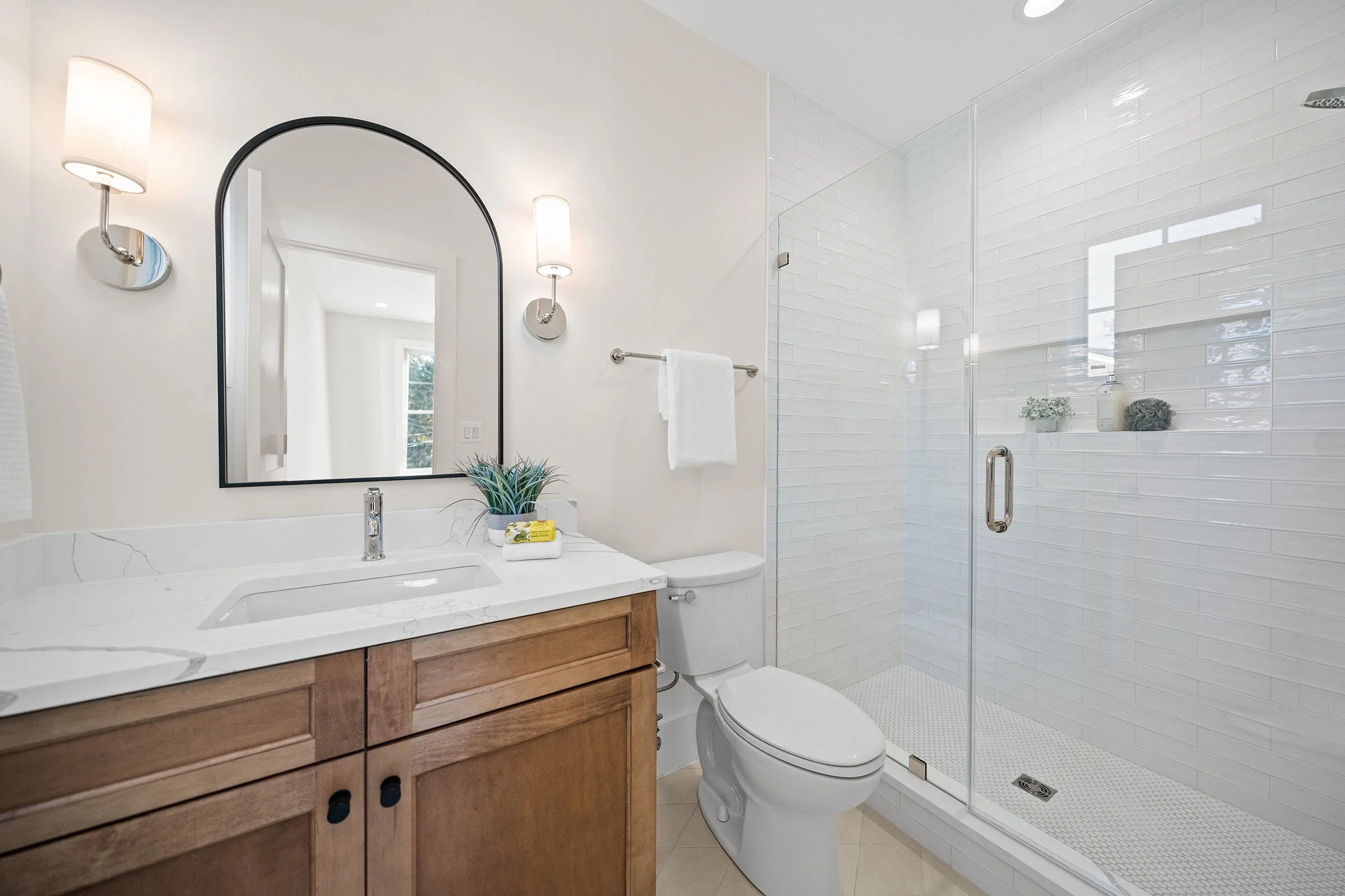 600-29th-rd-s-bathroom-3.jpg