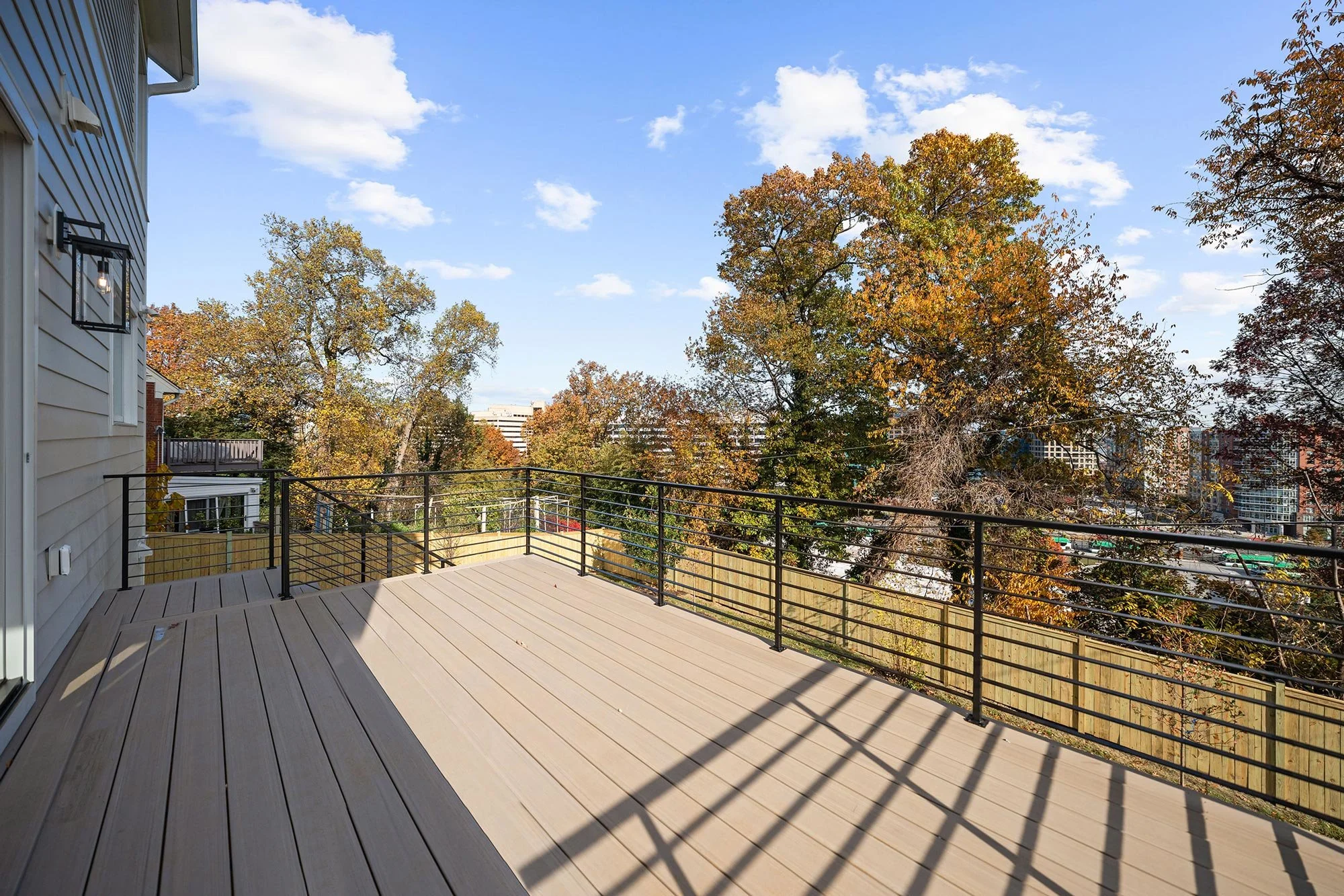 600-29th-rd-s-deck-2.jpg
