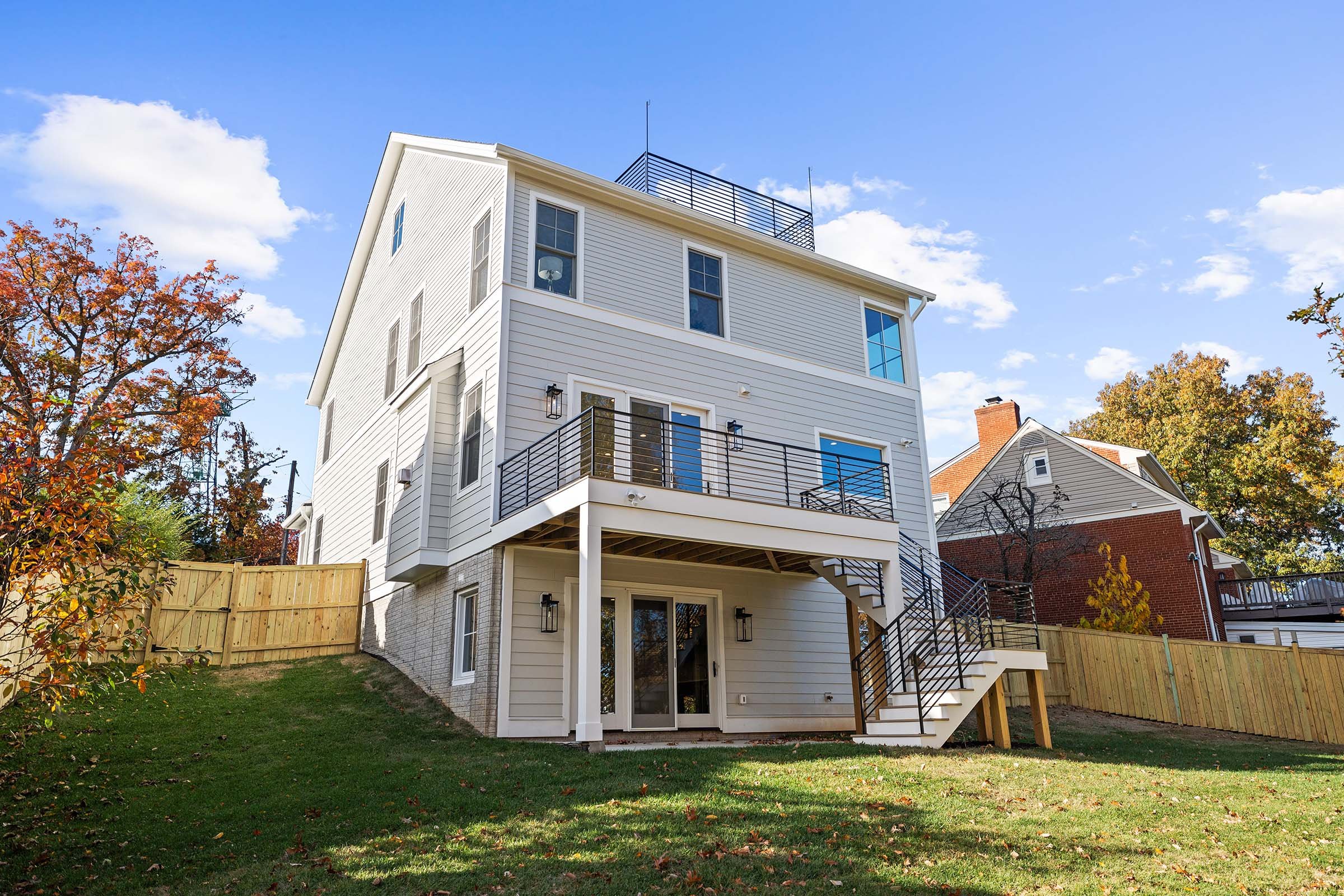 600-29th-rd-s-exterior-rear.jpg