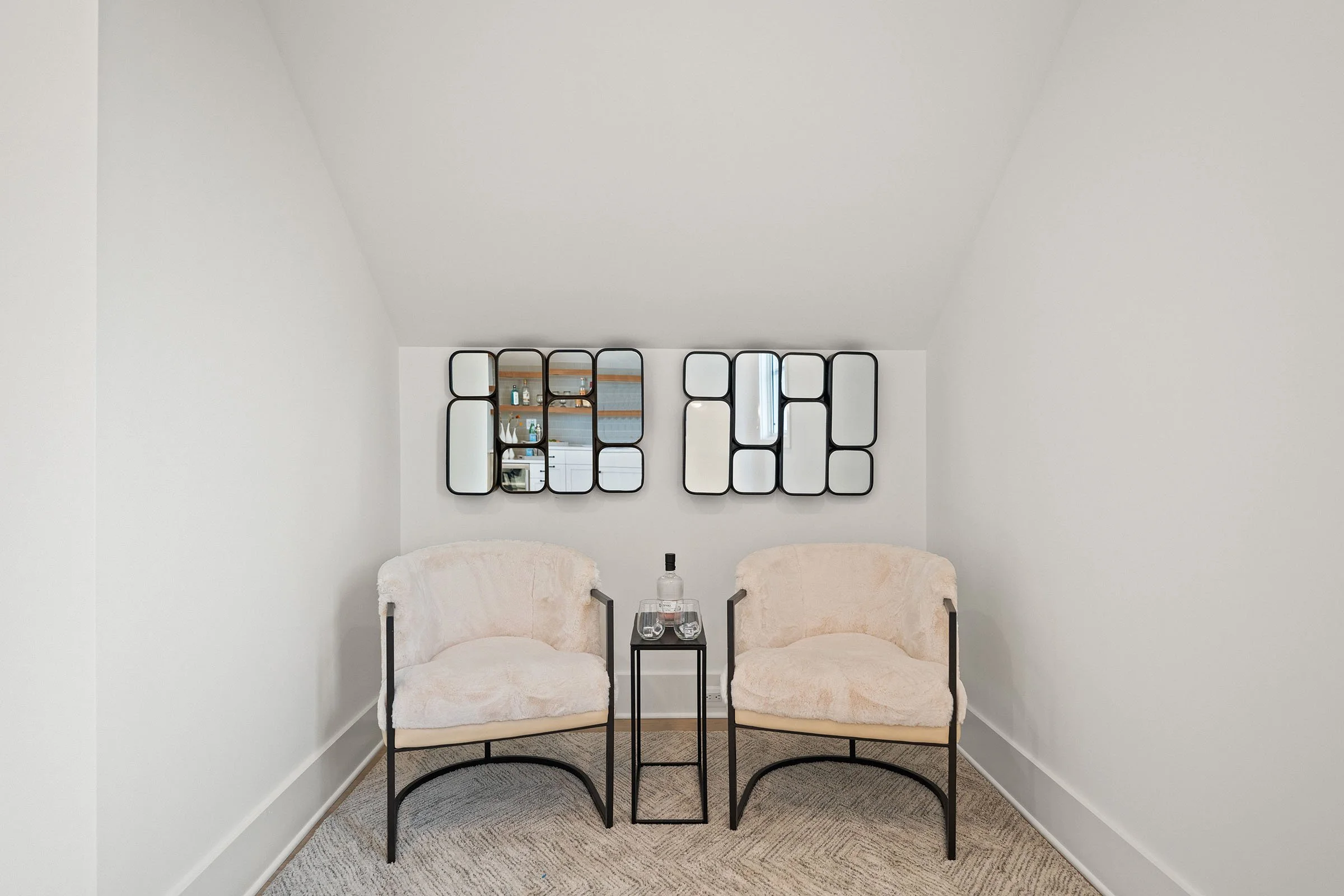 600-29th-rd-s-loft-entry.jpg