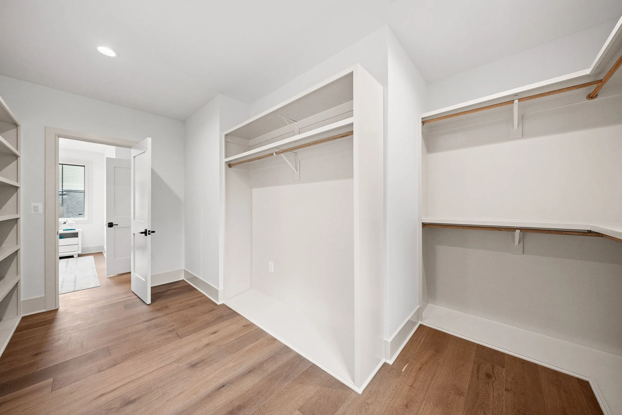 2133-n-oakland-st-custom-closet-builtins.jpg