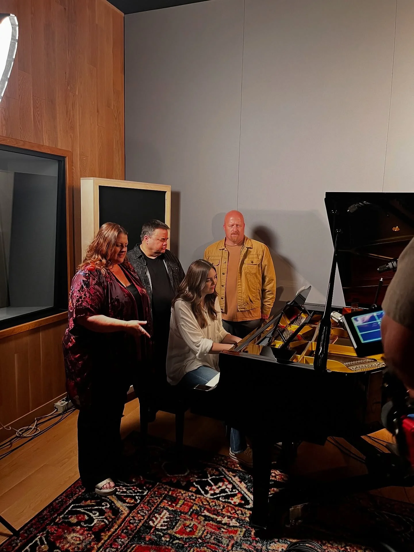 Any day in the studio with @natalielaynemusic is a good day 🤩