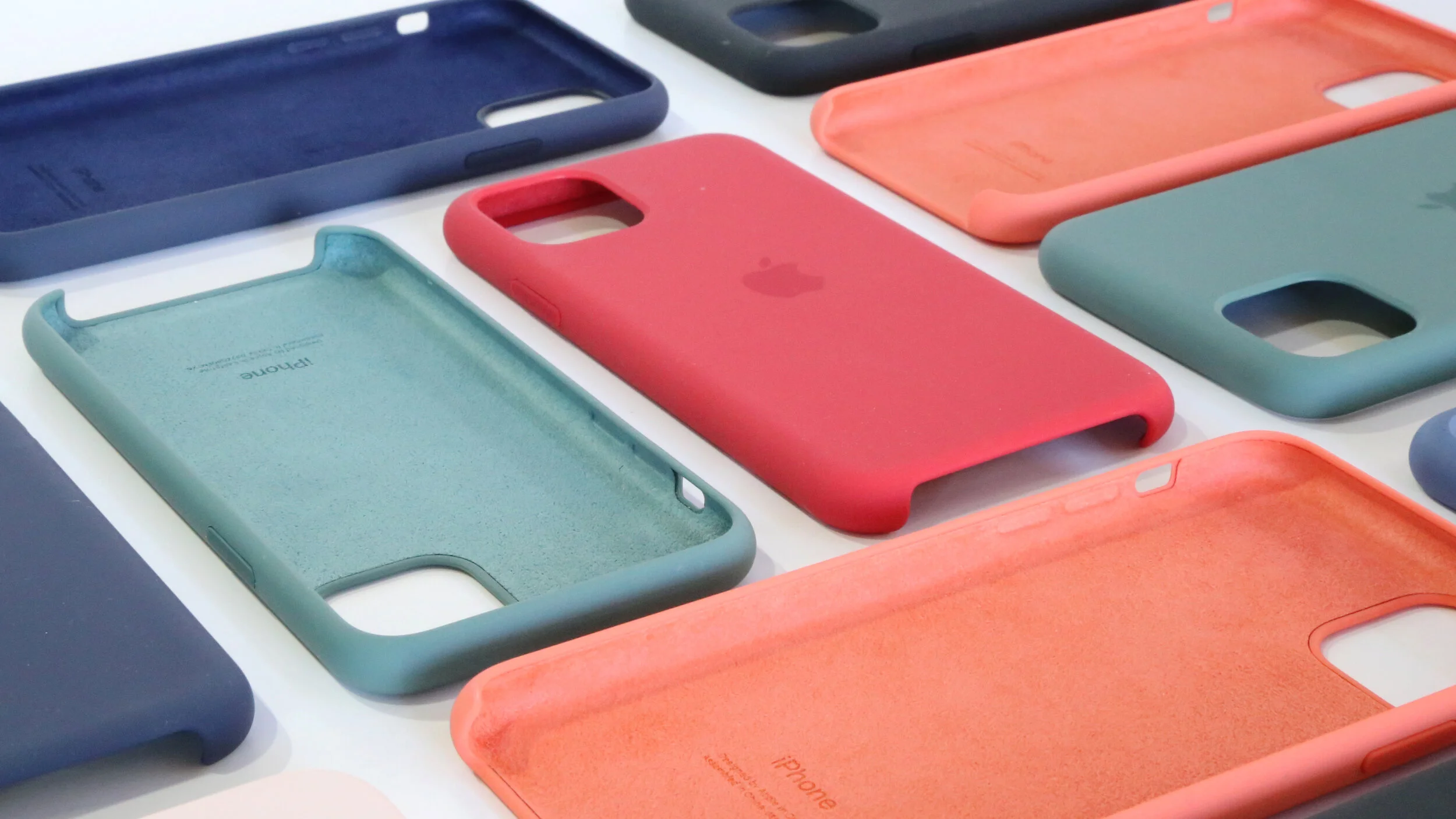 COSMO_Iphone11.13_AG copy.jpg