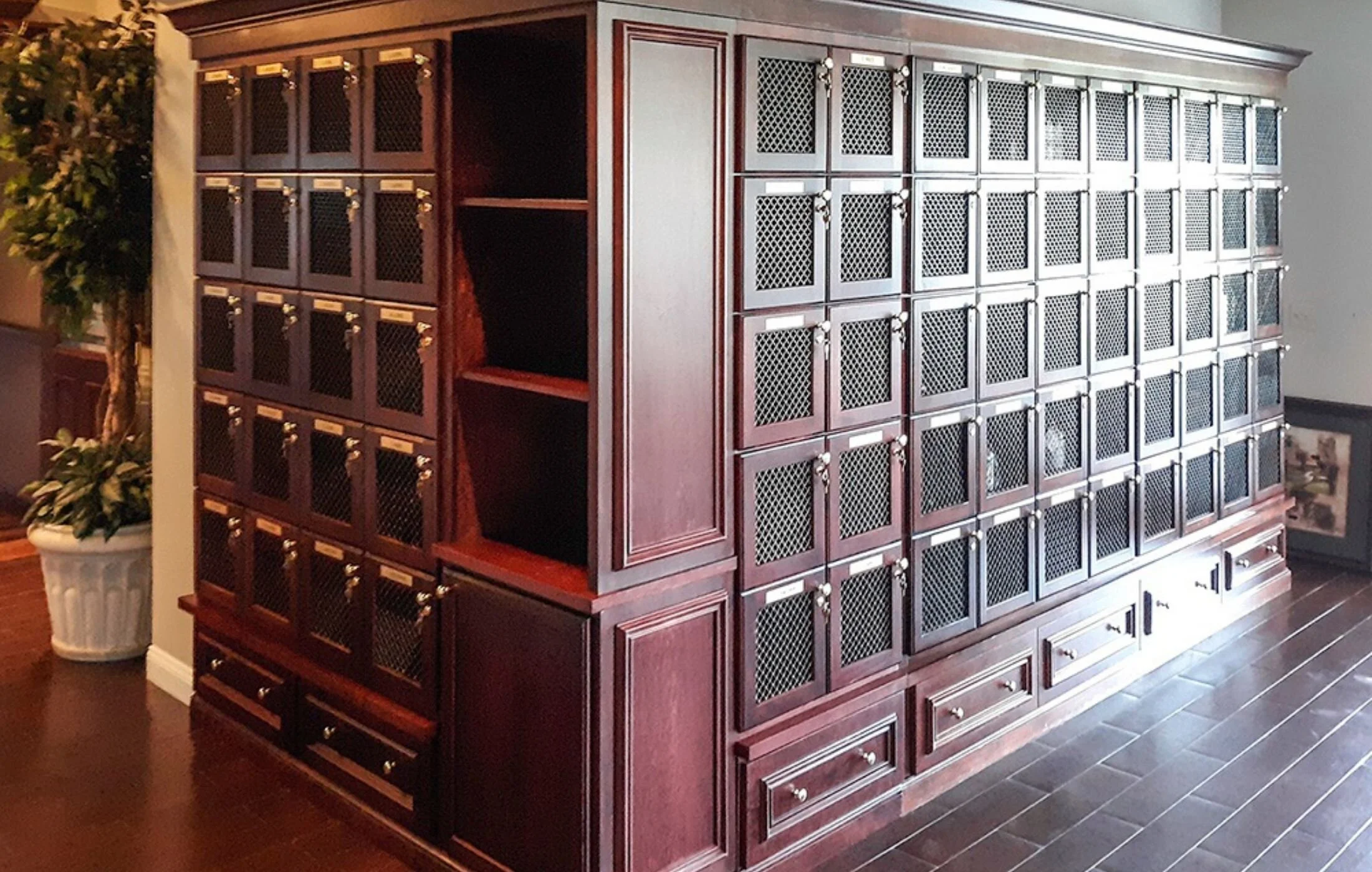 WINE LOCKERS - SO MANY WOODS TO CHOOSE FROM