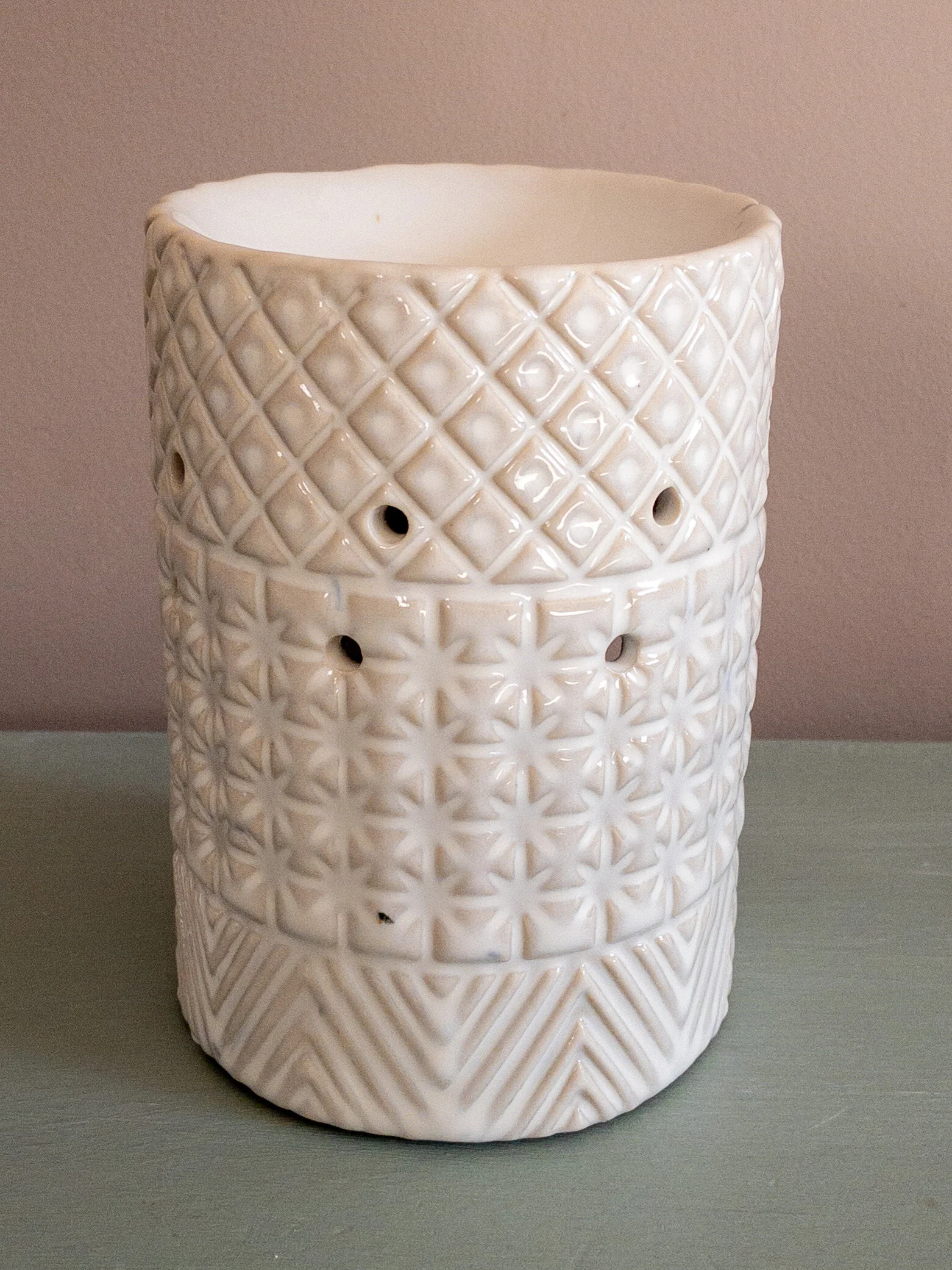 33B7A22D-C3D4-4FB0-9606-42C2A40F6489