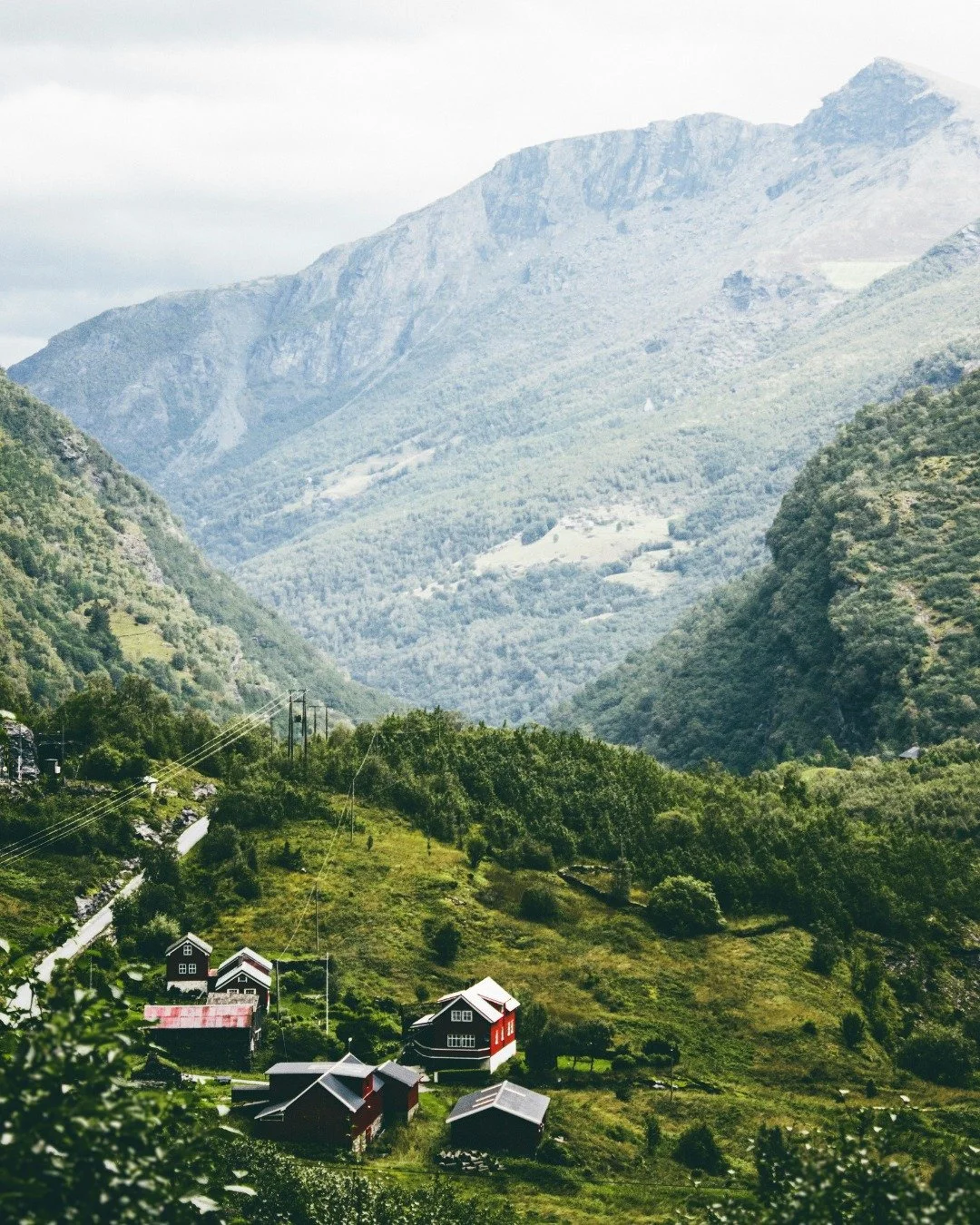 I&rsquo;m curious... if you could hop on a plane tomorrow, where would you go?

No limits, no logistics. Just your dream destination.

#wandermustjourneys