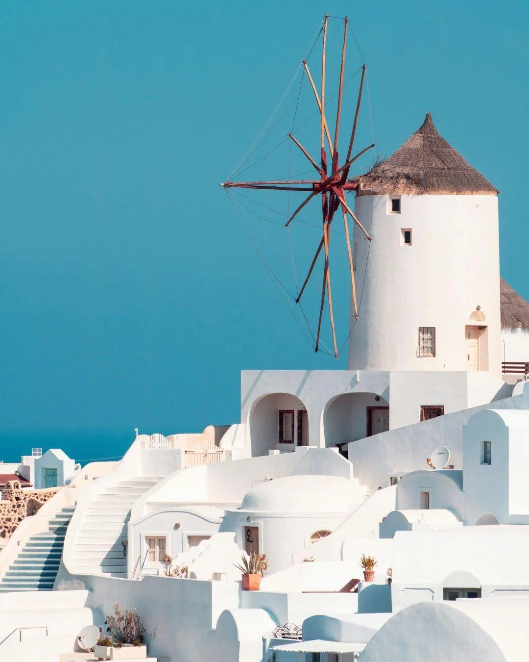Still dreaming about about a summer escape? There&rsquo;s still time to make it happen, but the most sought-after destinations are filling fast.

Whether you're craving a family-friendly vacation, couples escape or chic friends getaway, a luxury vaca