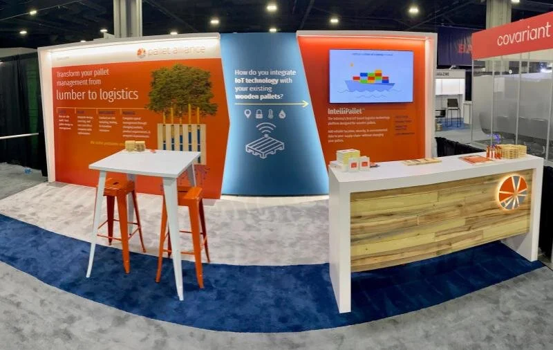 B2B 10x20 Tradeshow Booth Design