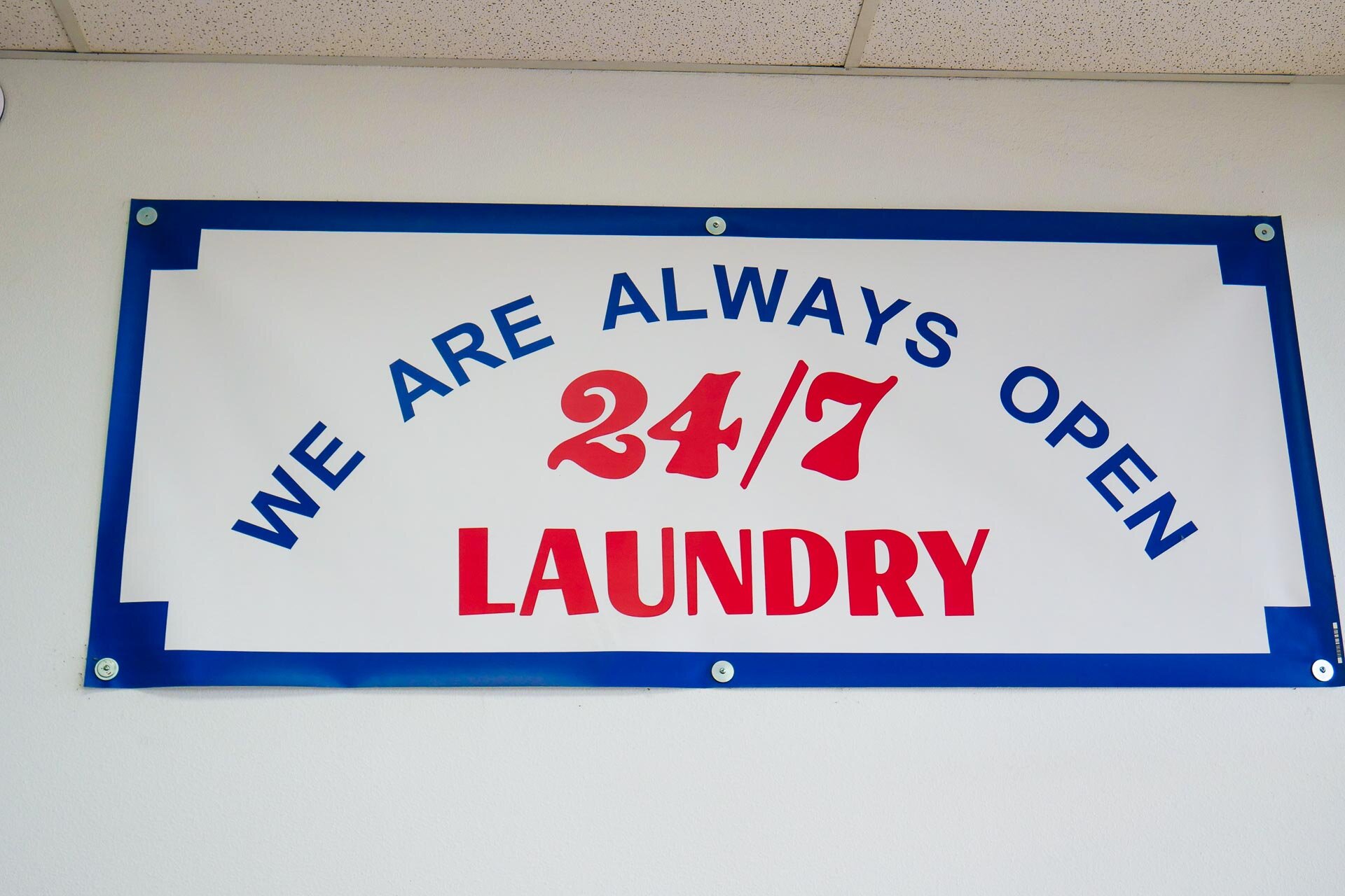 RainDrop Laundry Service-38.jpg