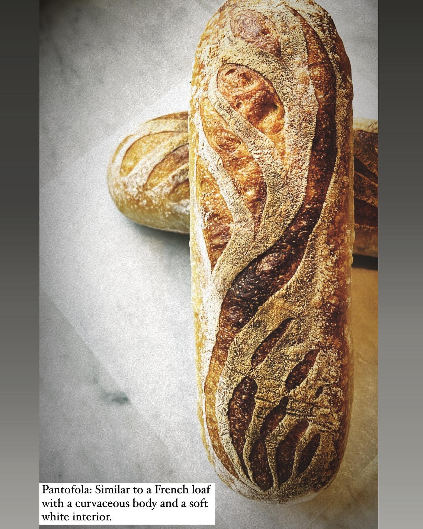 Our bread guy showing his artistic skills 👨🏻&zwj;🎨
Did I mention they just came out of the oven? Your taste buds are going to ask for more.
#italianbread #italianfood #breadbosses #breadart #whiteloafbread #breadmaking #curvybread