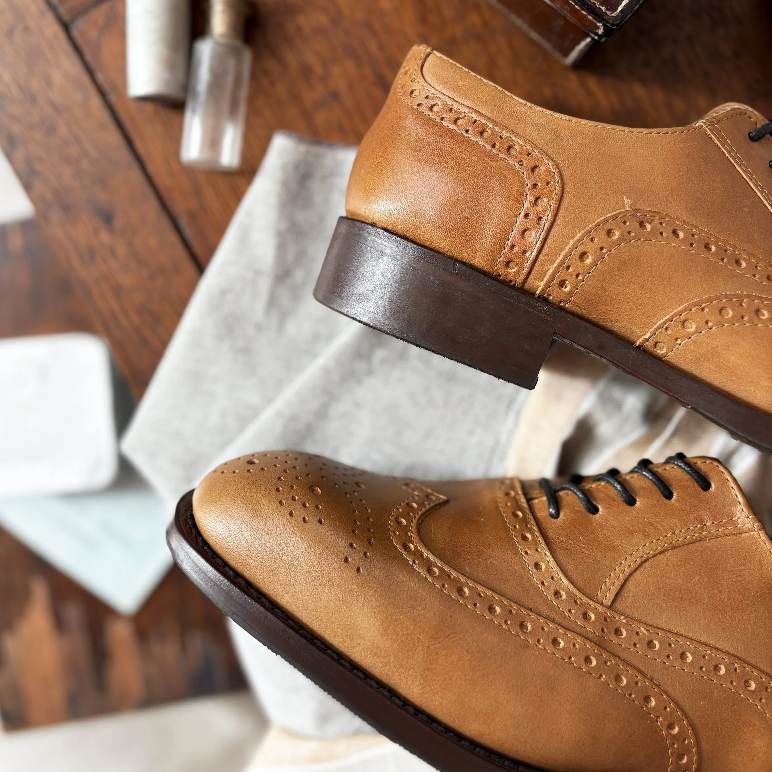 wingtip_brogue_oxford_tan_3.jpg