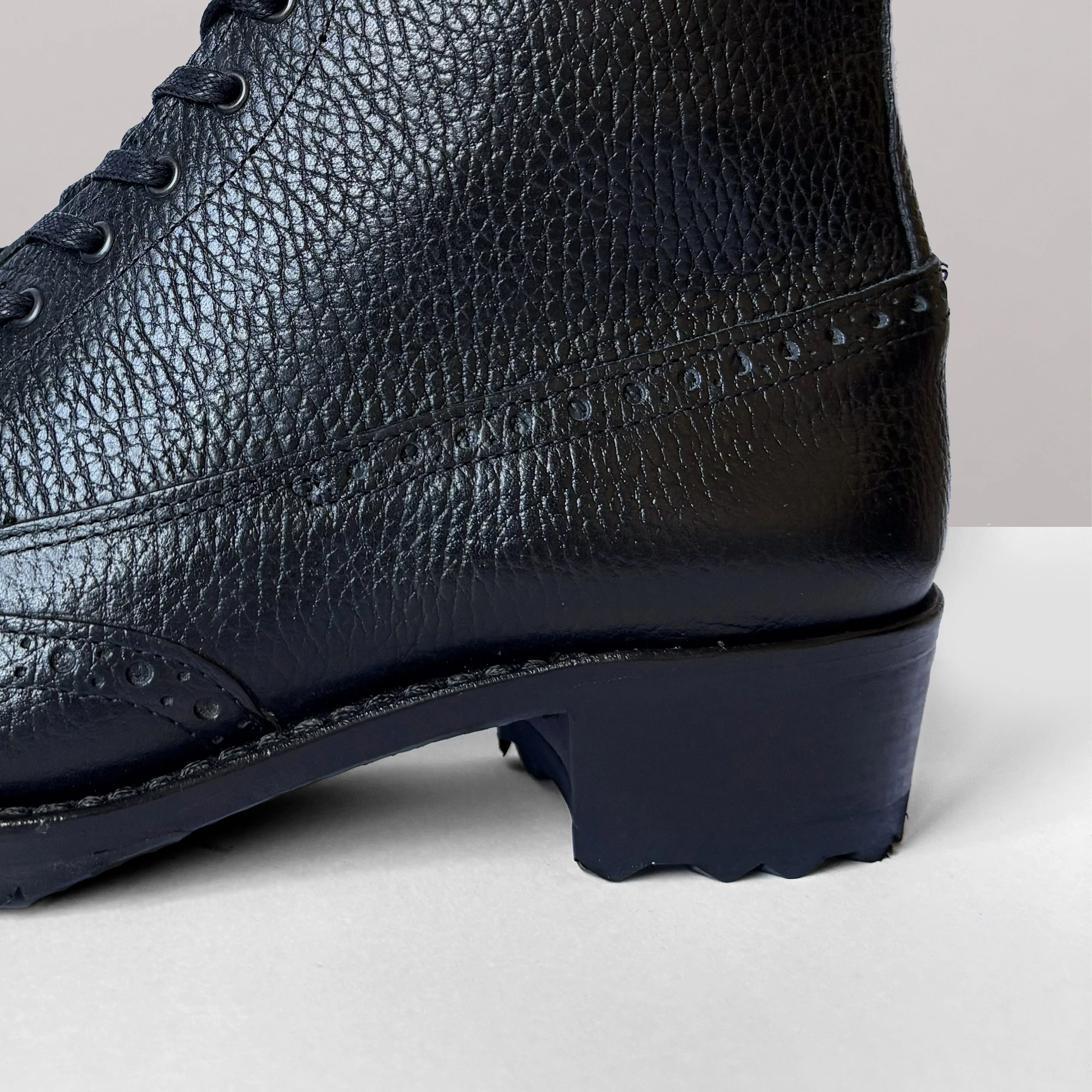 heel_vicm3_wingtip_vibram.jpg