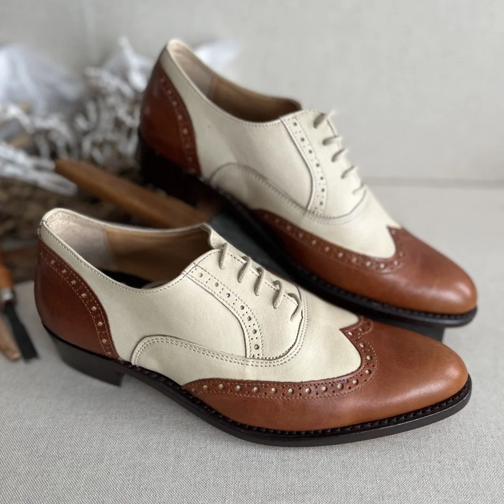 IMPERFECT BEAUTIES:  1930s Jazzy wingtip brogue Lace up shoes Stone and Tan
