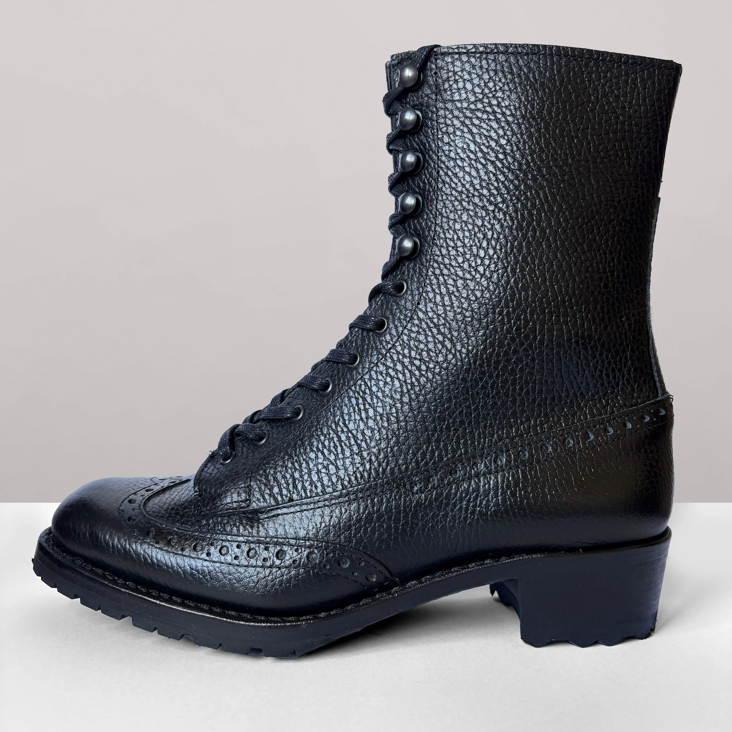 vicm3_wingtip_vibram_sole.jpg