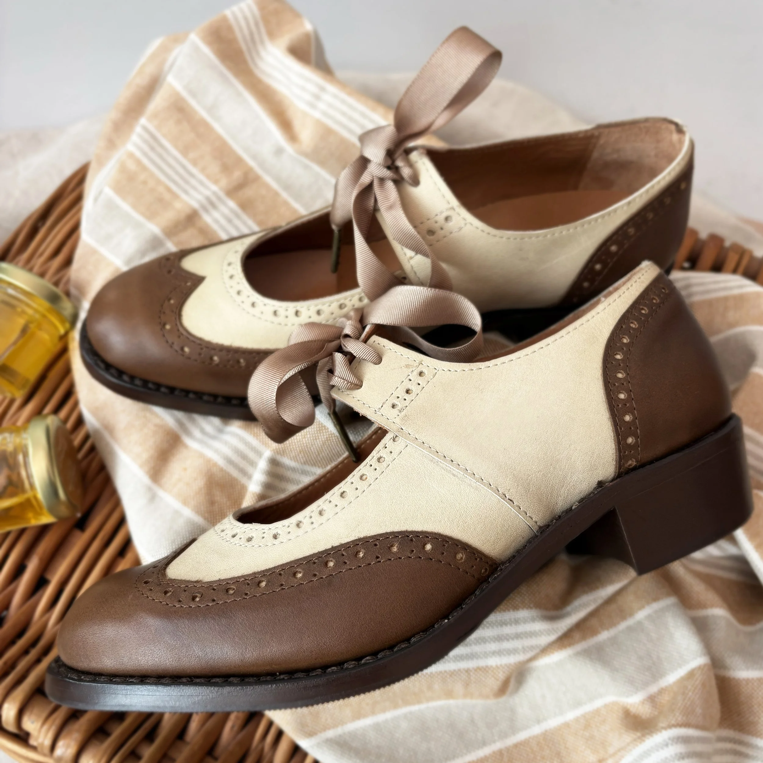 Two-Tone 1930s Mary Janes in Brown & Stone