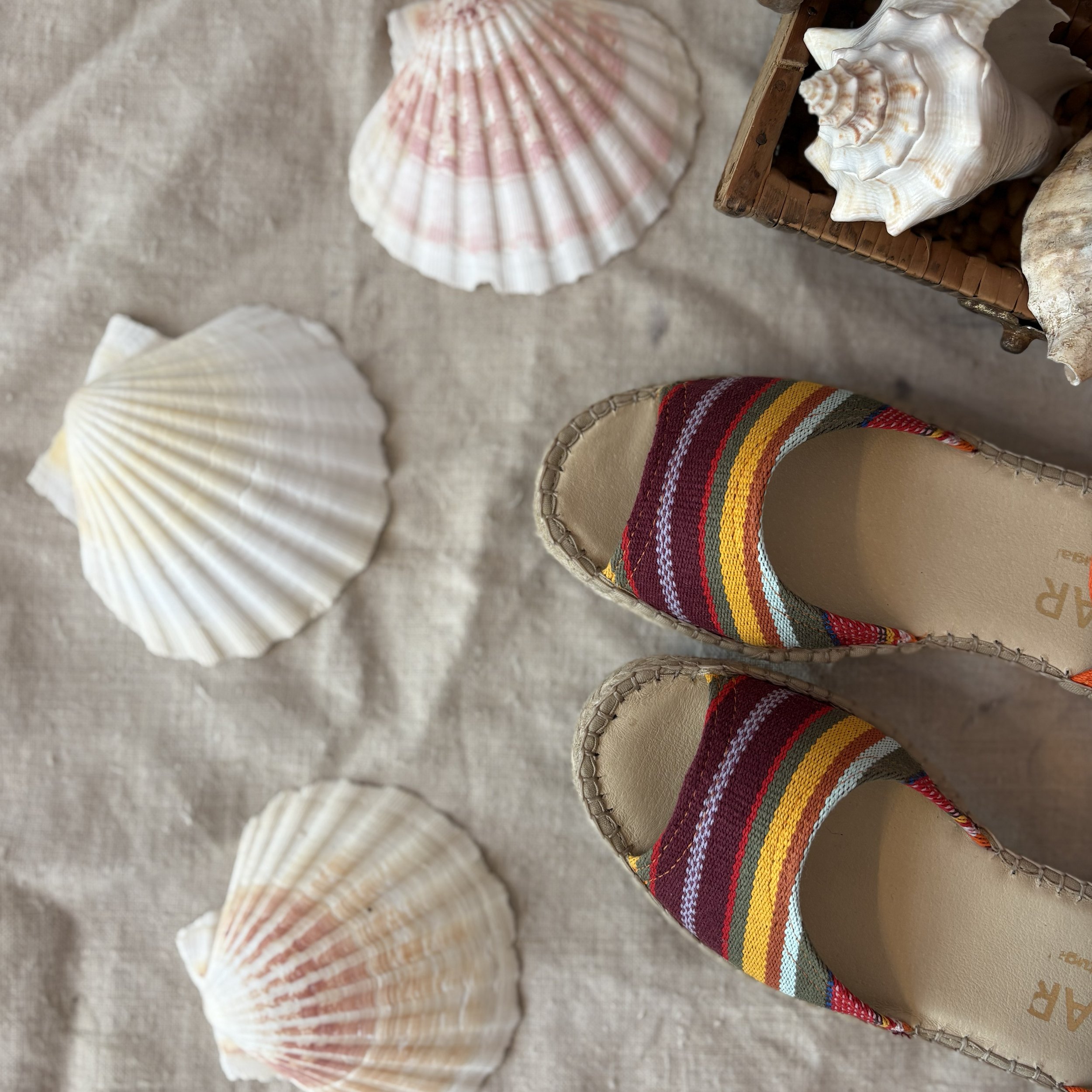 orange_espadrilles.jpg