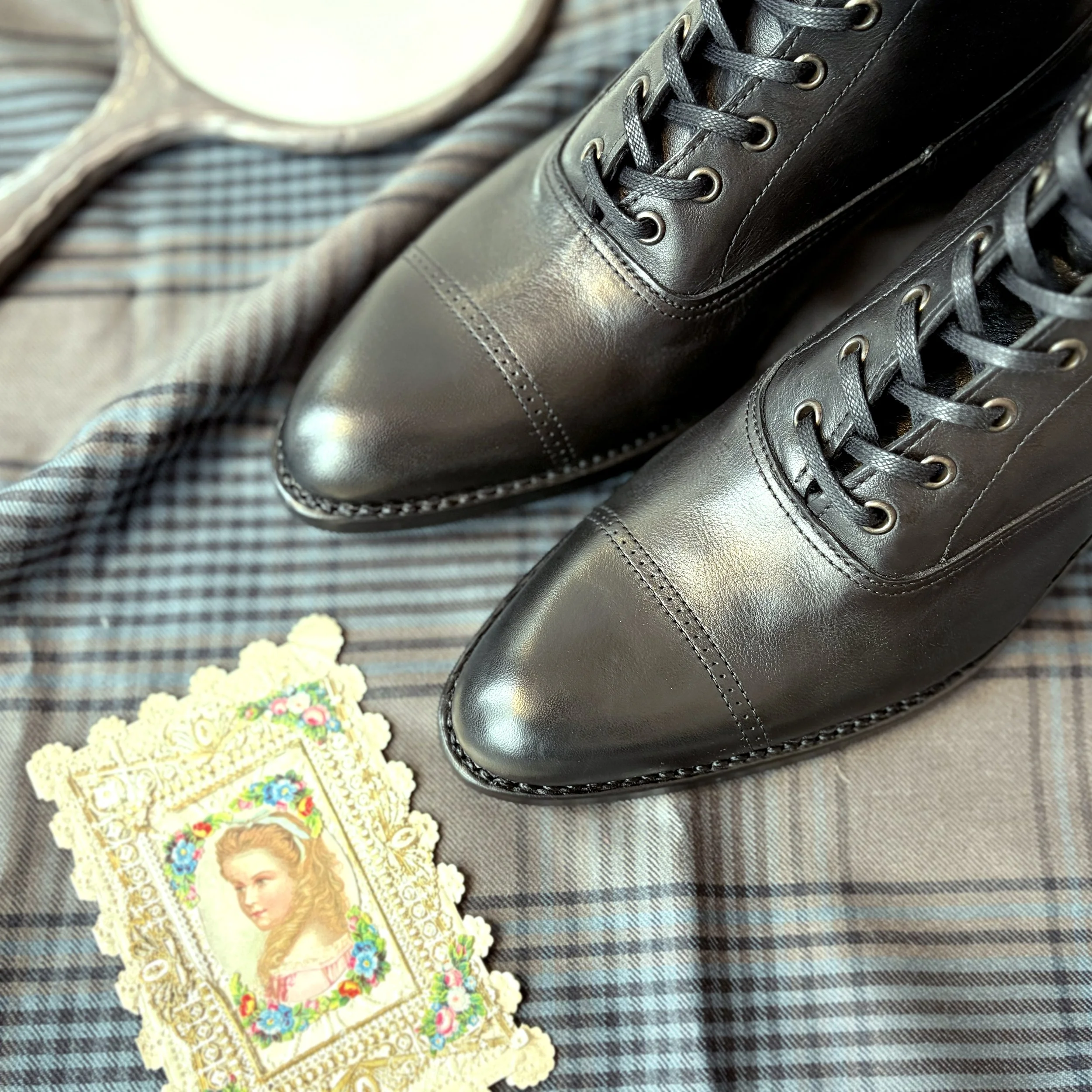 vicm2_tall_boots_black_5.jpg