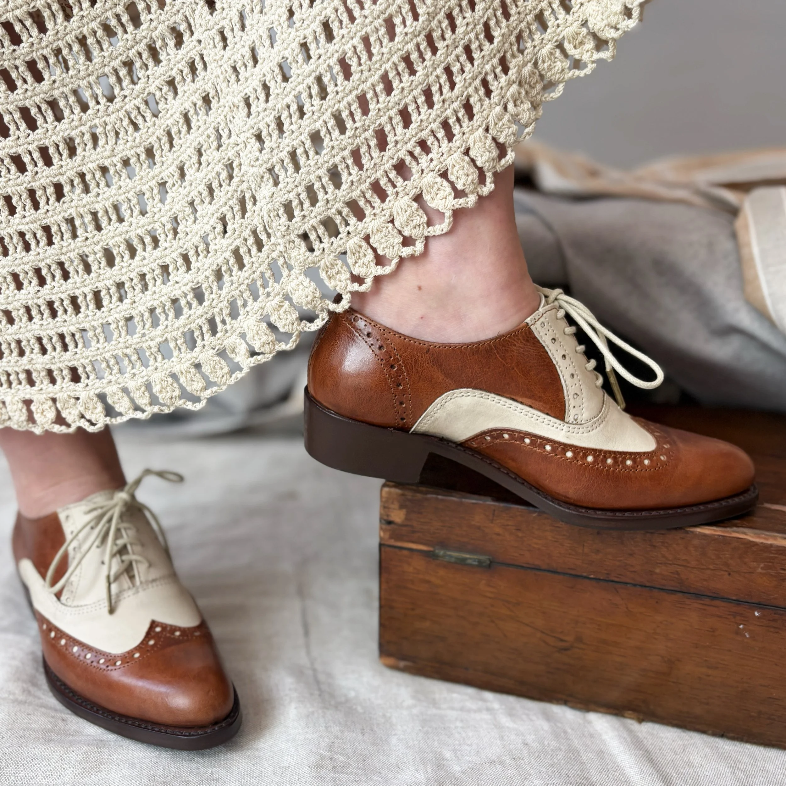 wingtip_two_tone_modeled7.jpg