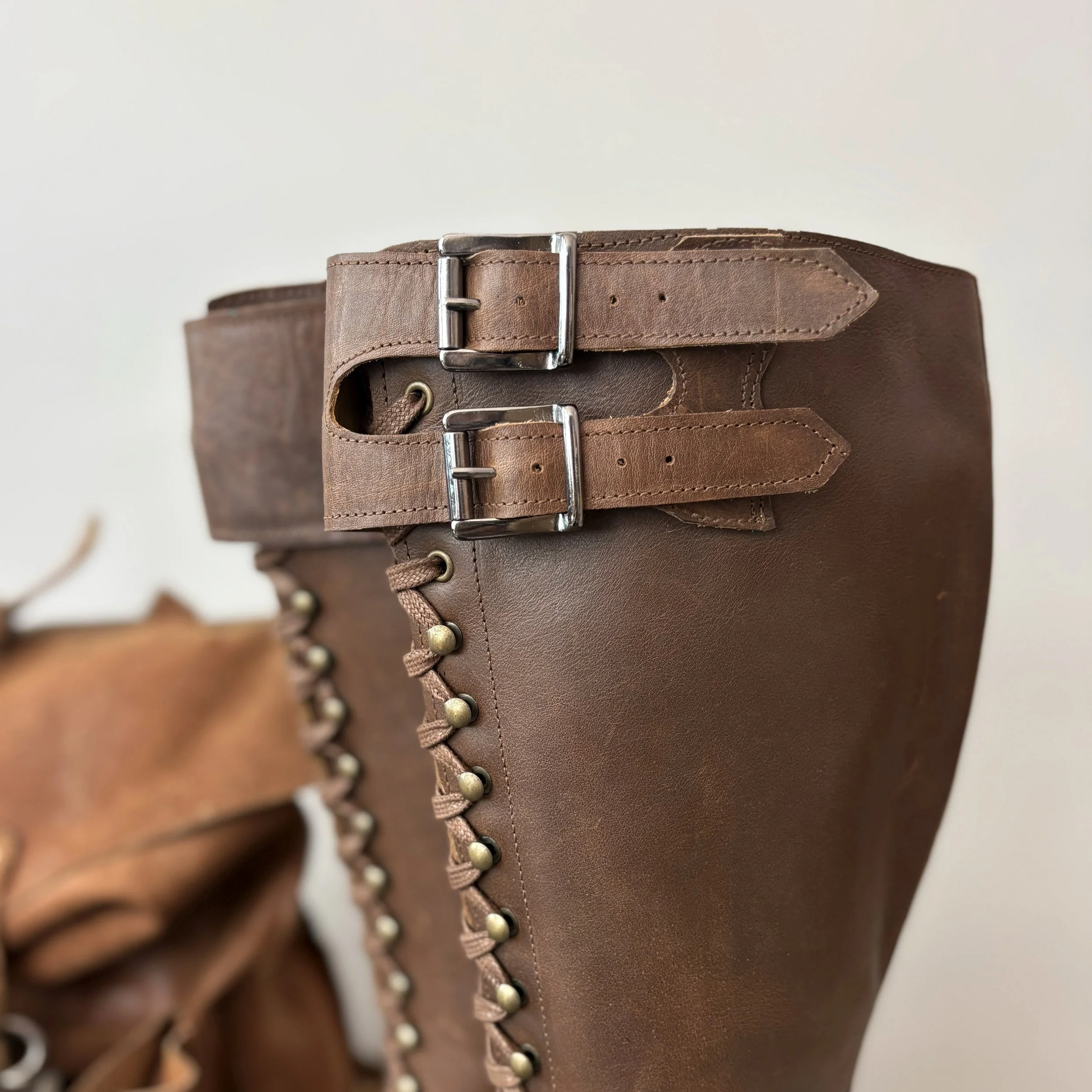 tall_boots_woman_midbrown2.jpg