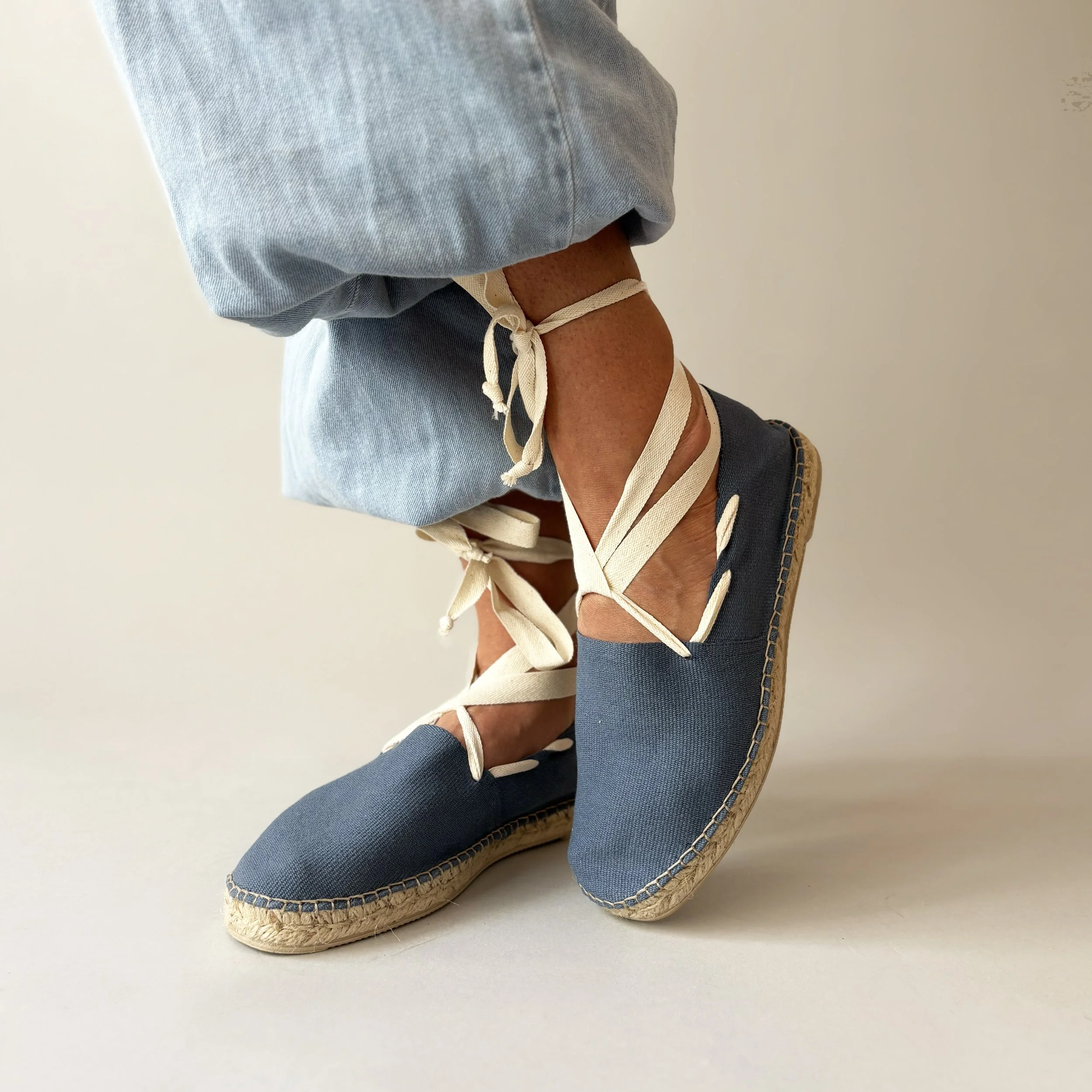 espadrilles_modelled_photoshoot_lightblue7.jpg
