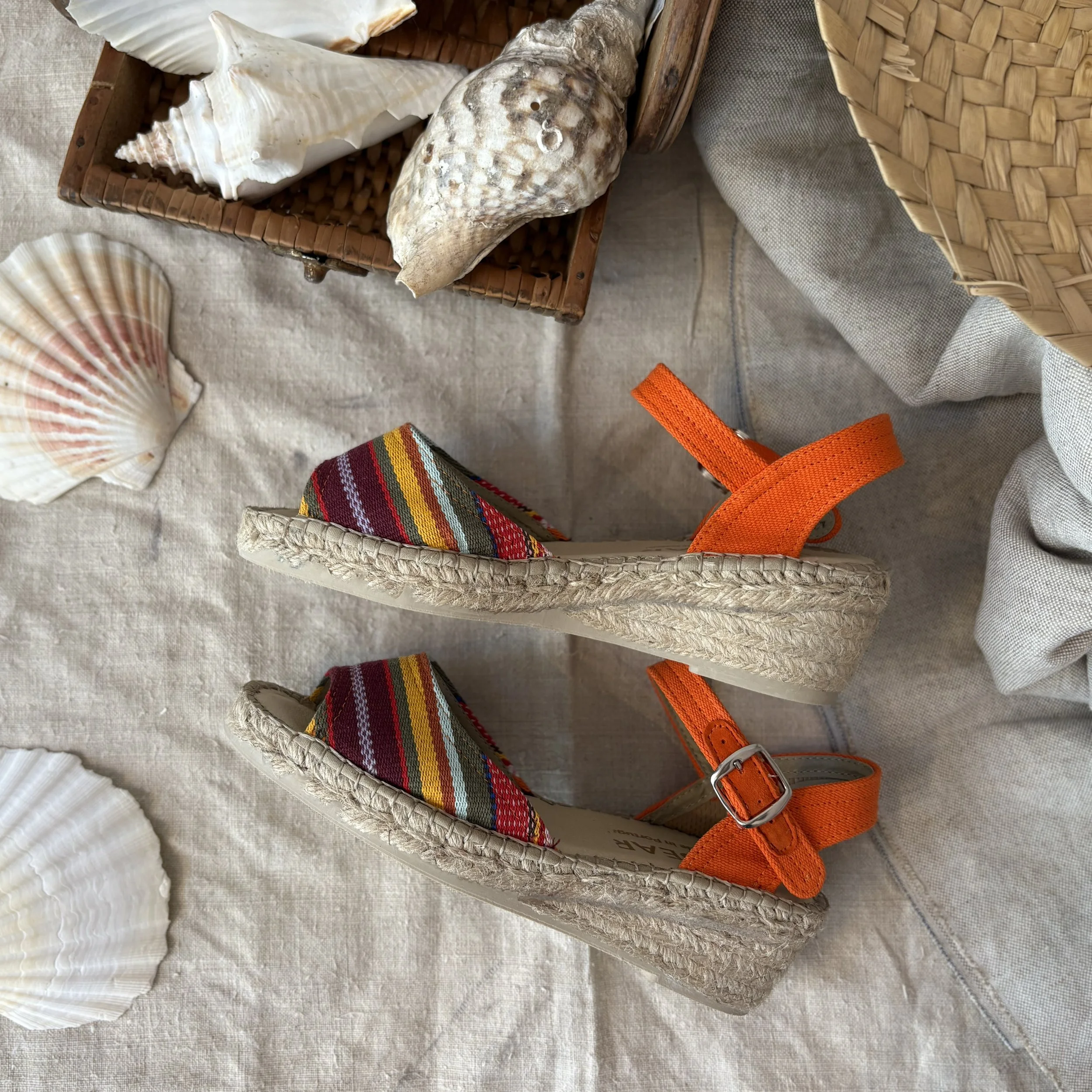 orange_espadrilles_4.jpg