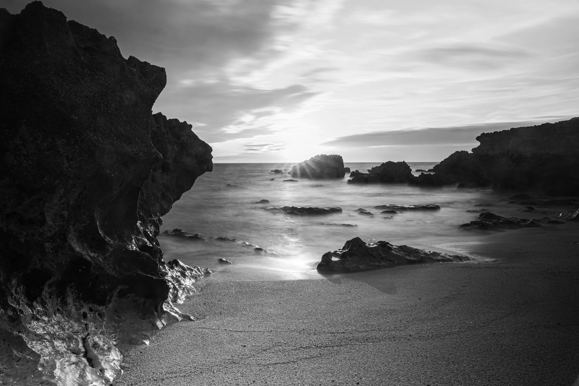 Eavaristo_Beach_LongExp_B&W-06.jpg