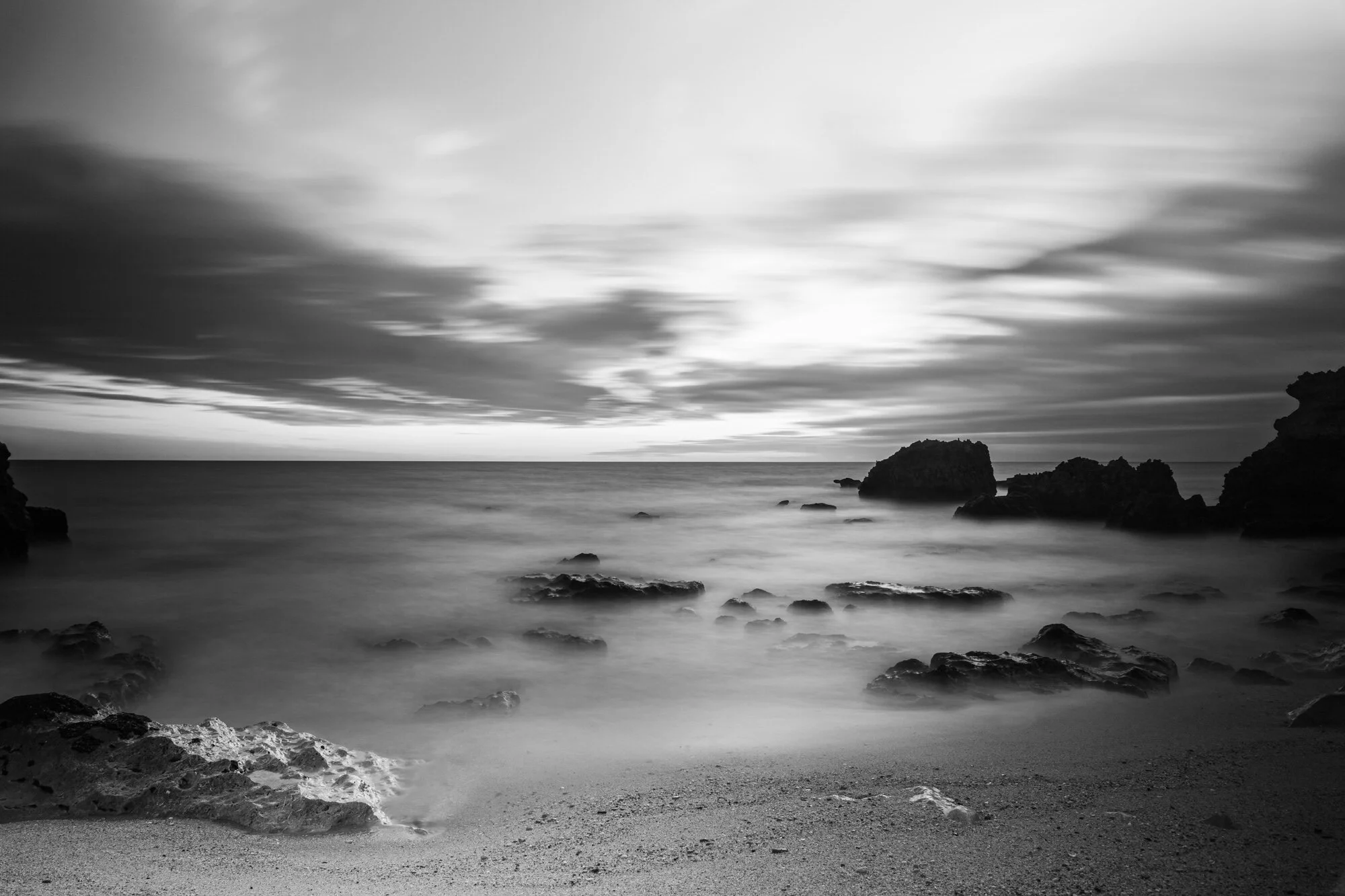 Eavaristo_Beach_LongExp_B&W-09.jpg