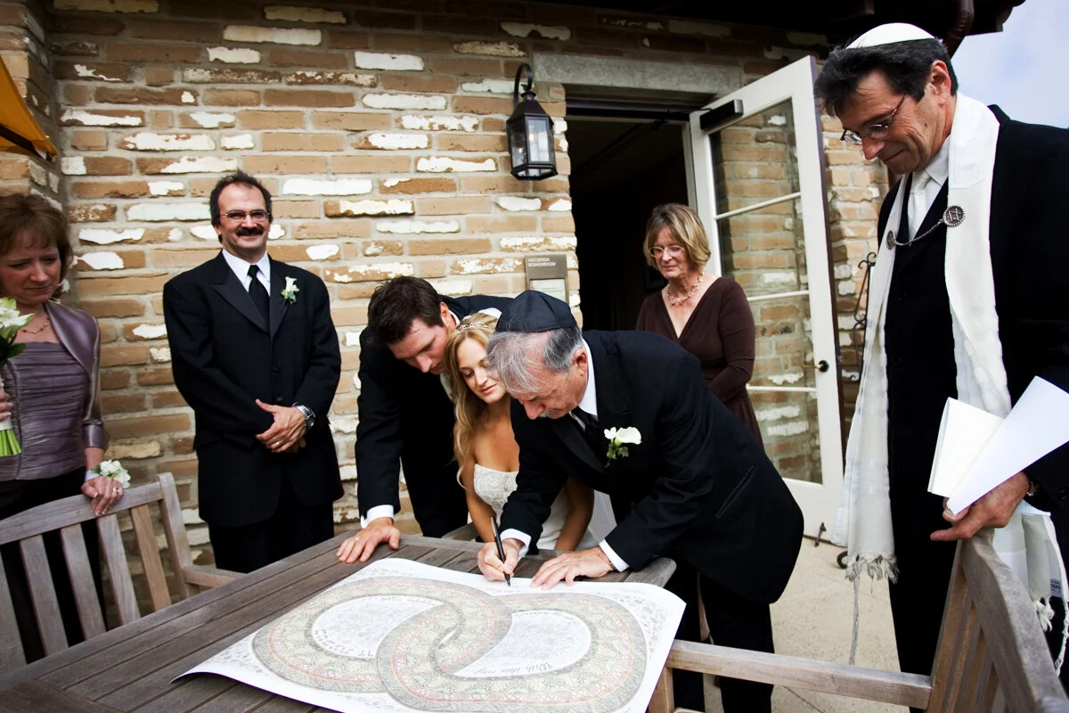  Artistic wedding photography and lifestyle photography by Maurice Wright. Modern wedding pictures and destination wedding photography for San Diego, Southern California and beyond. 