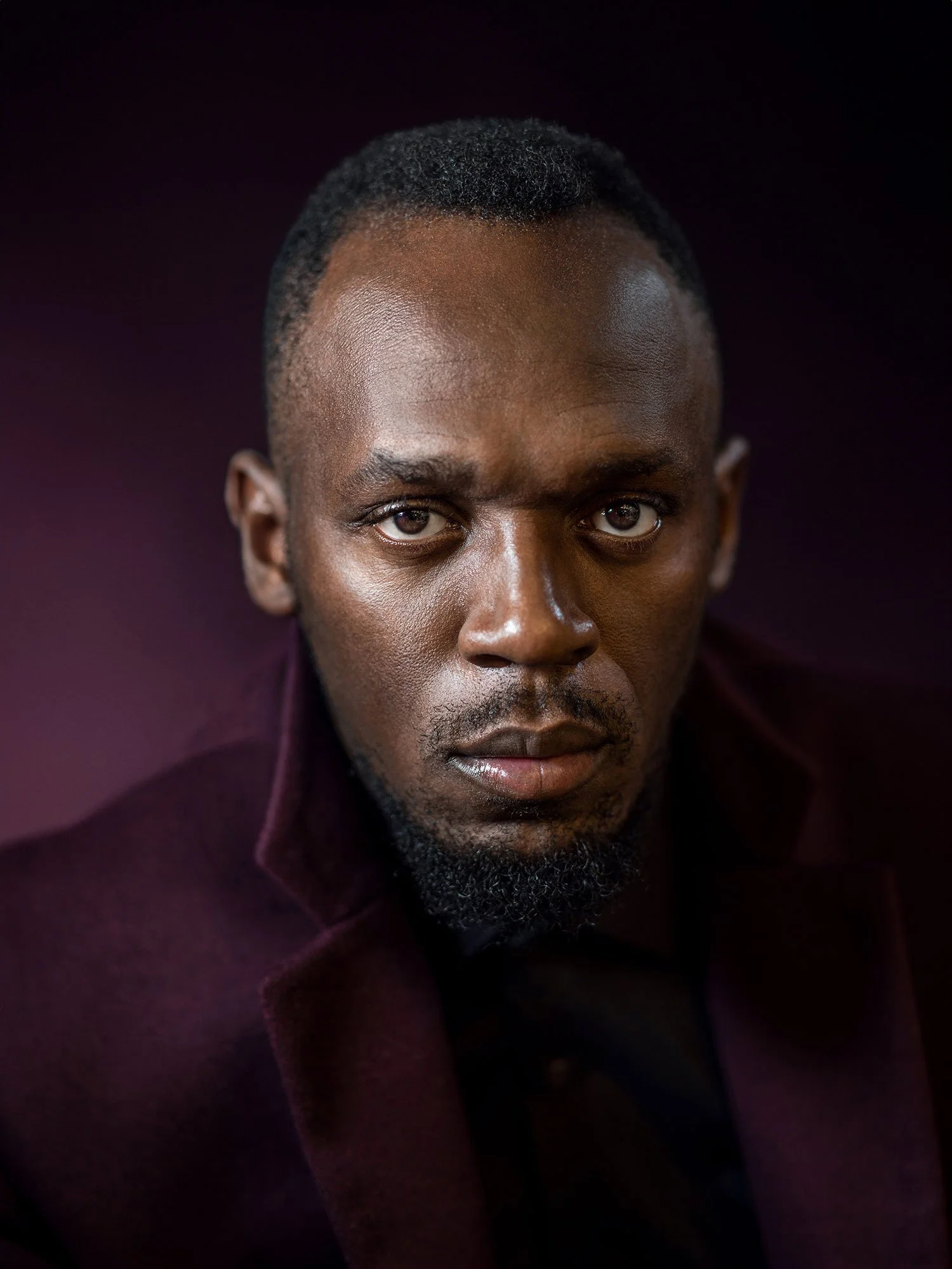 Close-up portrait with the chin forward and jawline defined, a key posing non-models technique