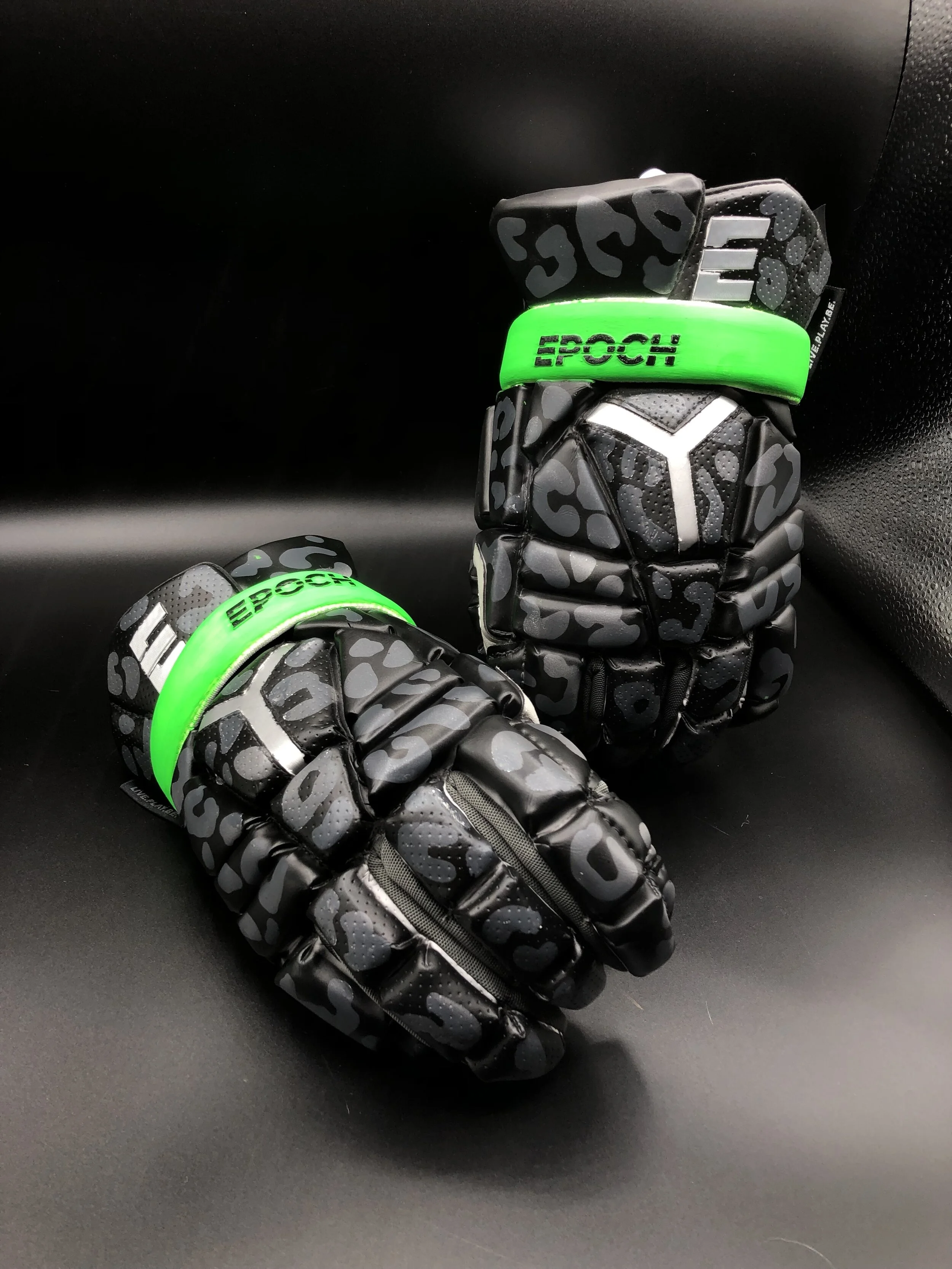 Custom Painted Leopard Epoch Gloves