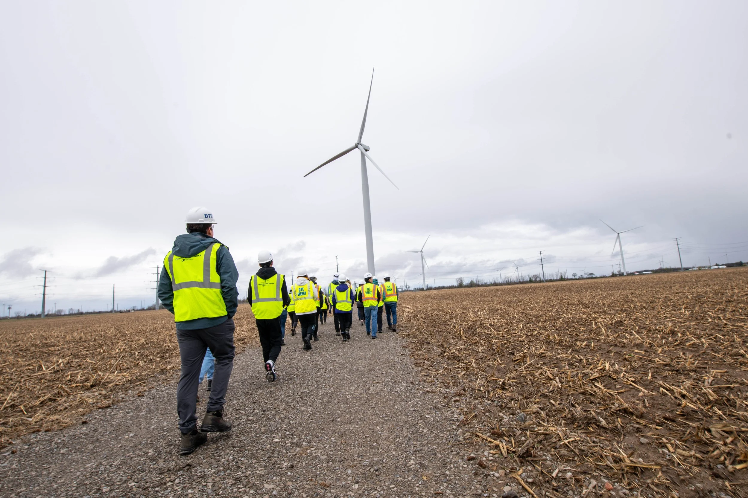 SEAS-Renewable-Energy-Bus-Tour-041723-24.jpg