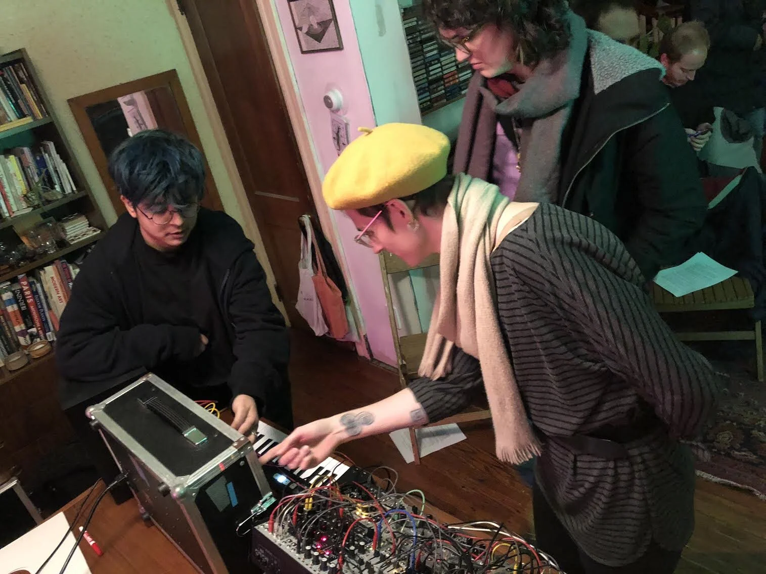 Electronic Sound Synthesis With Lira Landes 