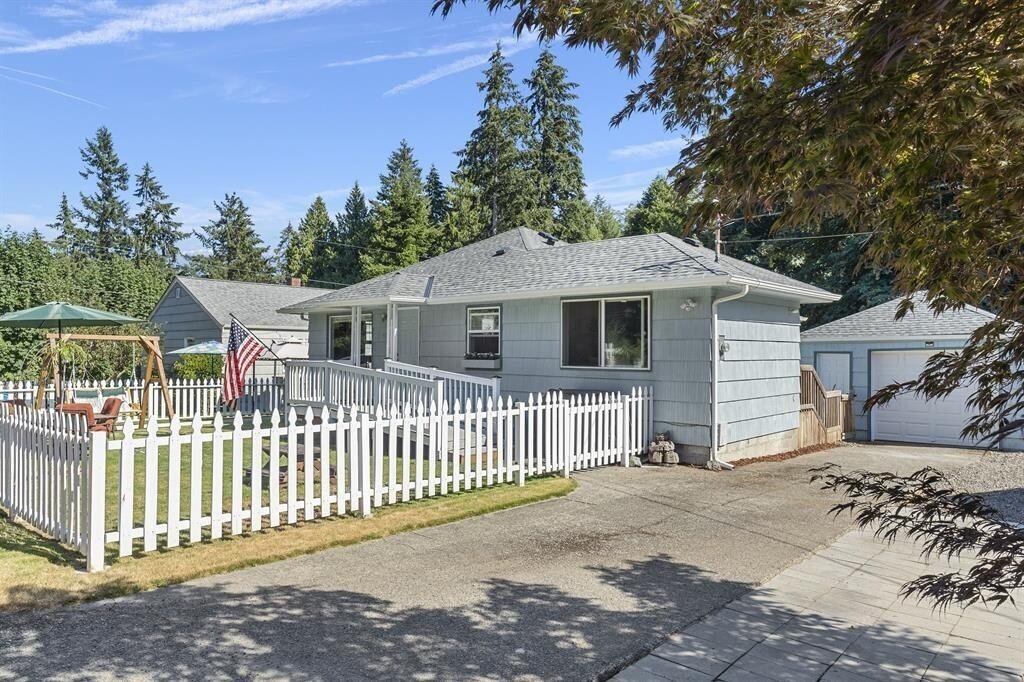 *4109 Kennedy Dr, Bremerton | Sold for $314,000