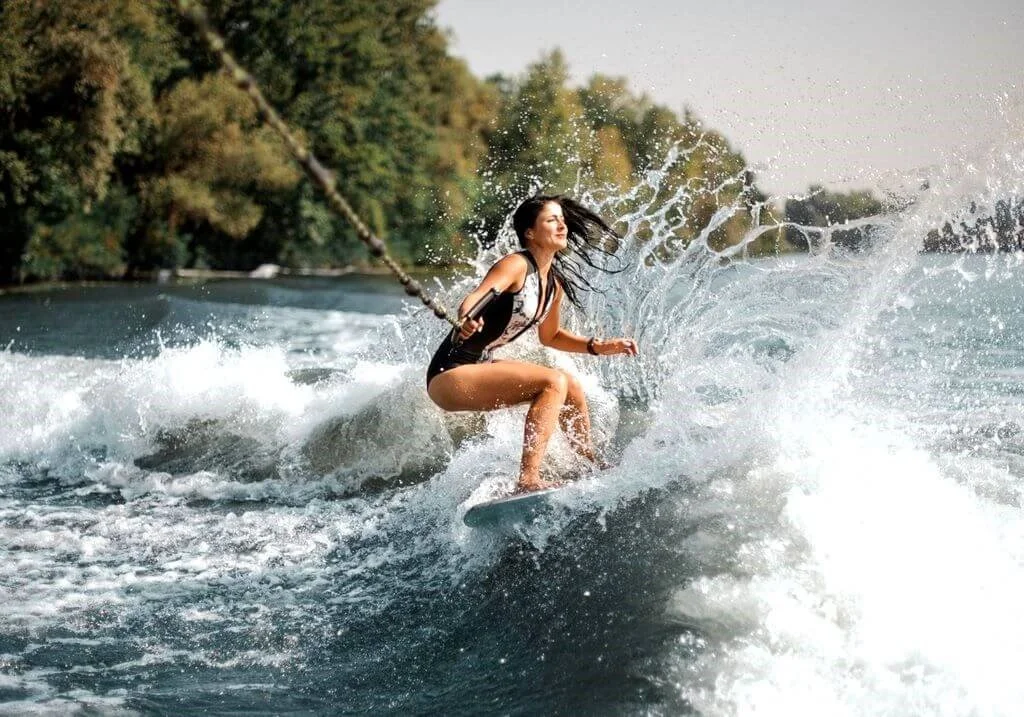 How waves can affect your wakeboarding and boating