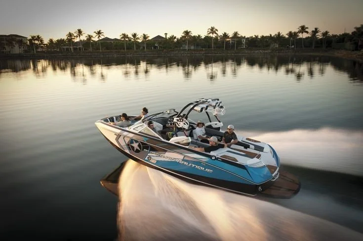 Why the End of Summer Is the Perfect Time to Buy a Boat