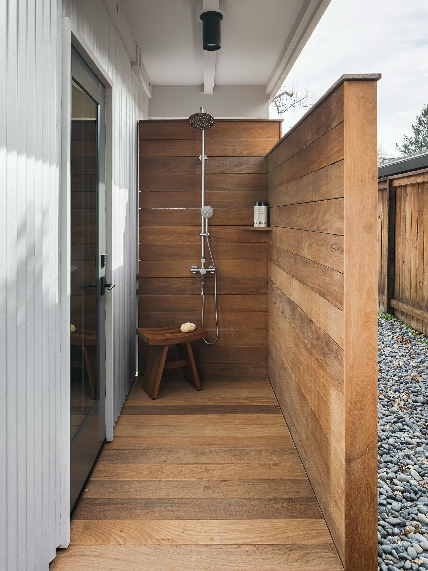 Roughing it in the woods this weekend &mdash; definitely camping, not glamping. 🏕️
The setup has me dreaming of the outdoor shower from our Monticello Park project&hellip; but for now, it&rsquo;s lake baths and bug spray for me! 🐛🚿🌲

#lindseyalbr