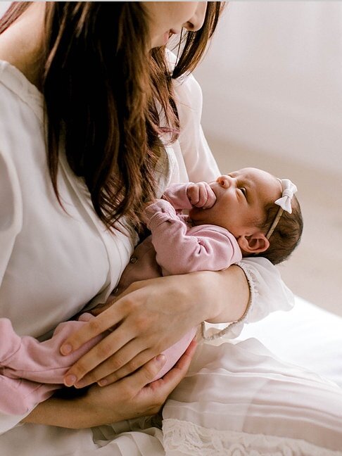 Newborn Session - $450