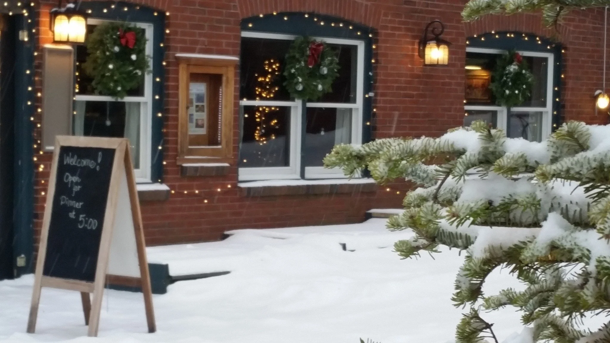 Tuesday though Saturday at 5 pm! Come see us!
 #maine #smallbusiness #mainelife #camdenmaine #Maine #restaurantlife