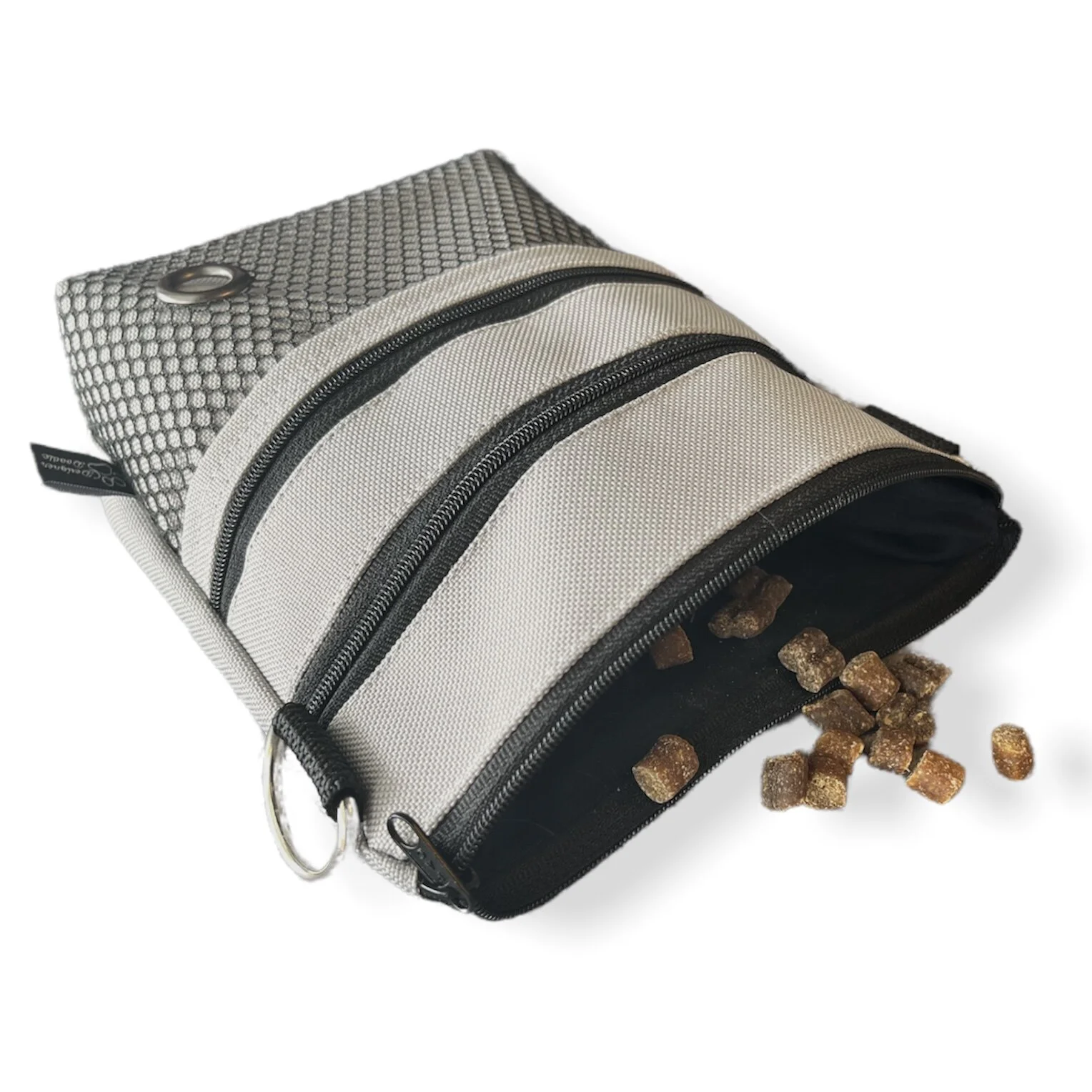 E7FB1B75-3C3F-4D35-B738-FC27030D4AF7