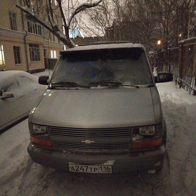 @alst667 sent us some pics of his Astro from Russia! I bet that beast does great in the snow!