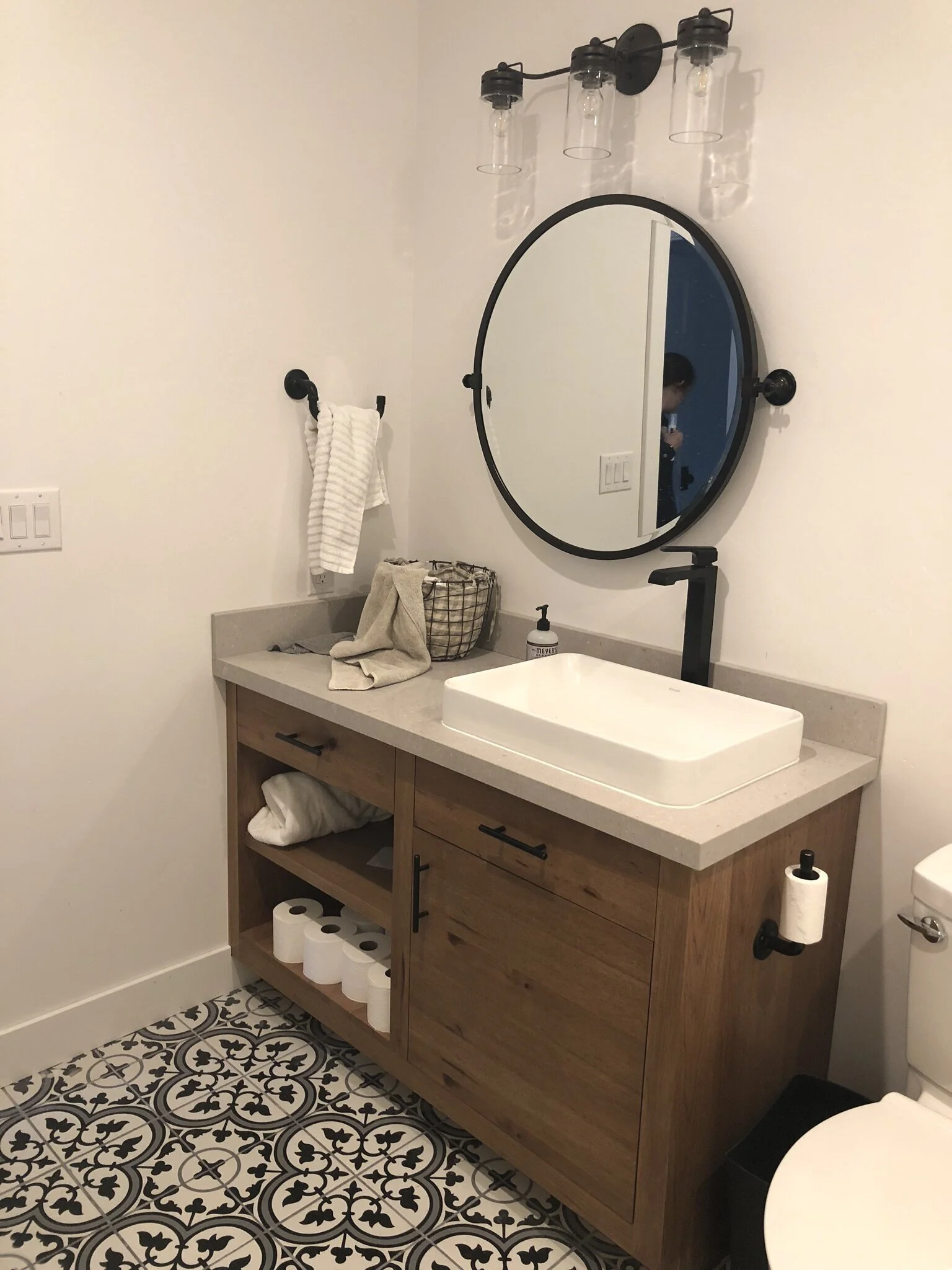 Innovation Cabinet Design