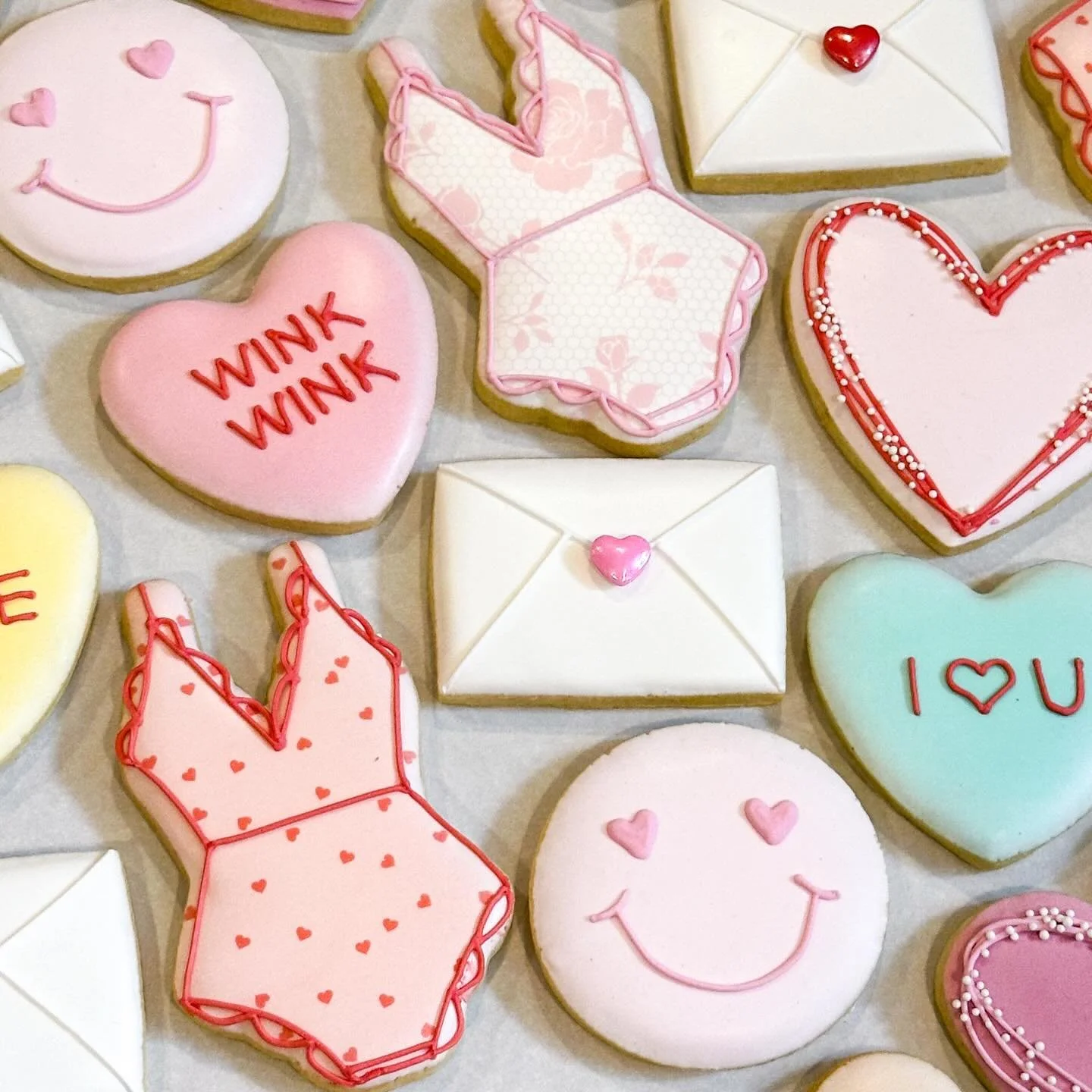 🩷 Happy Galentine&rsquo;s Day! 🩷
.
.
.
.
.
.
.
.
#comfortbakeshop