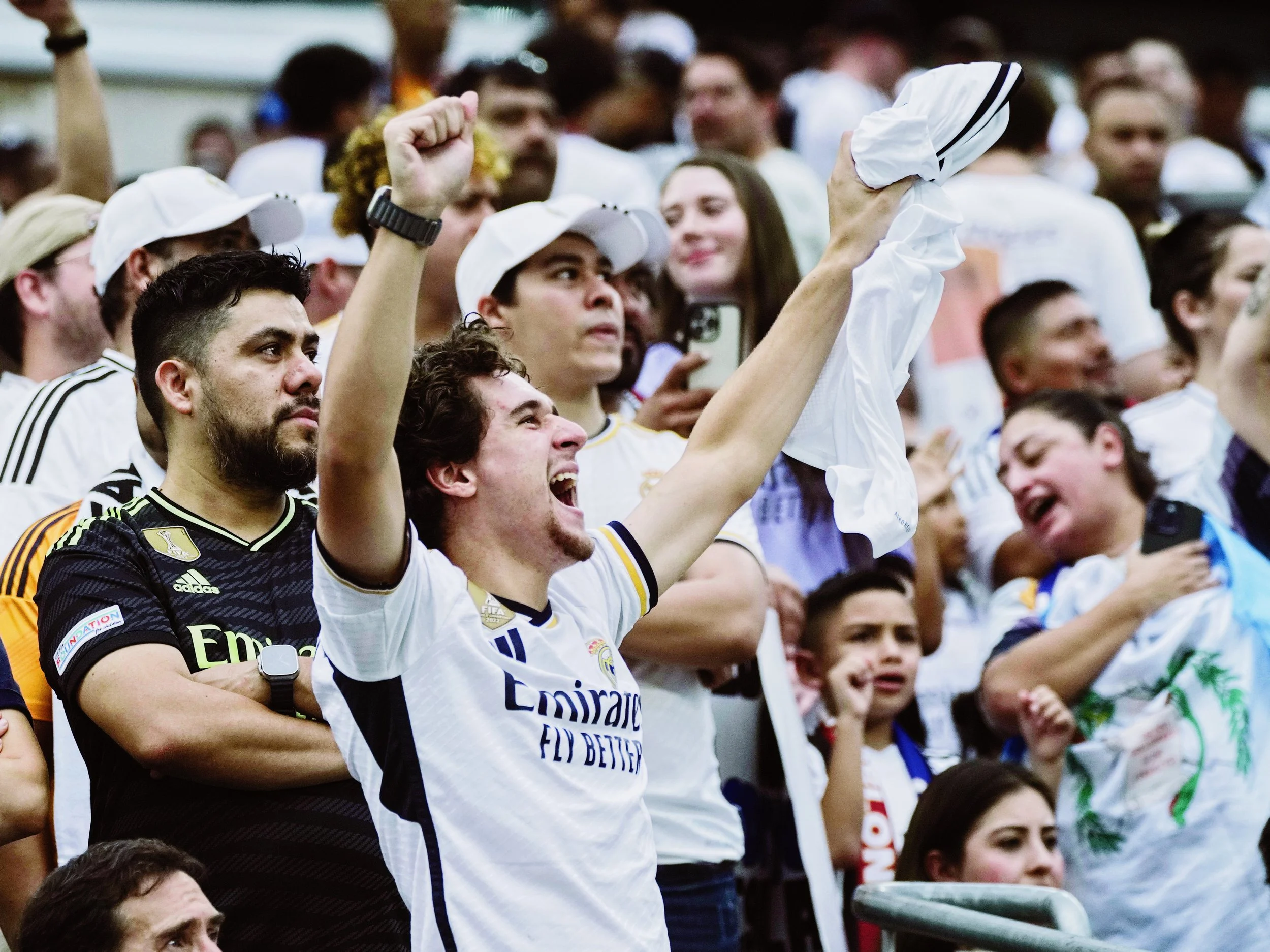fans2.JPG